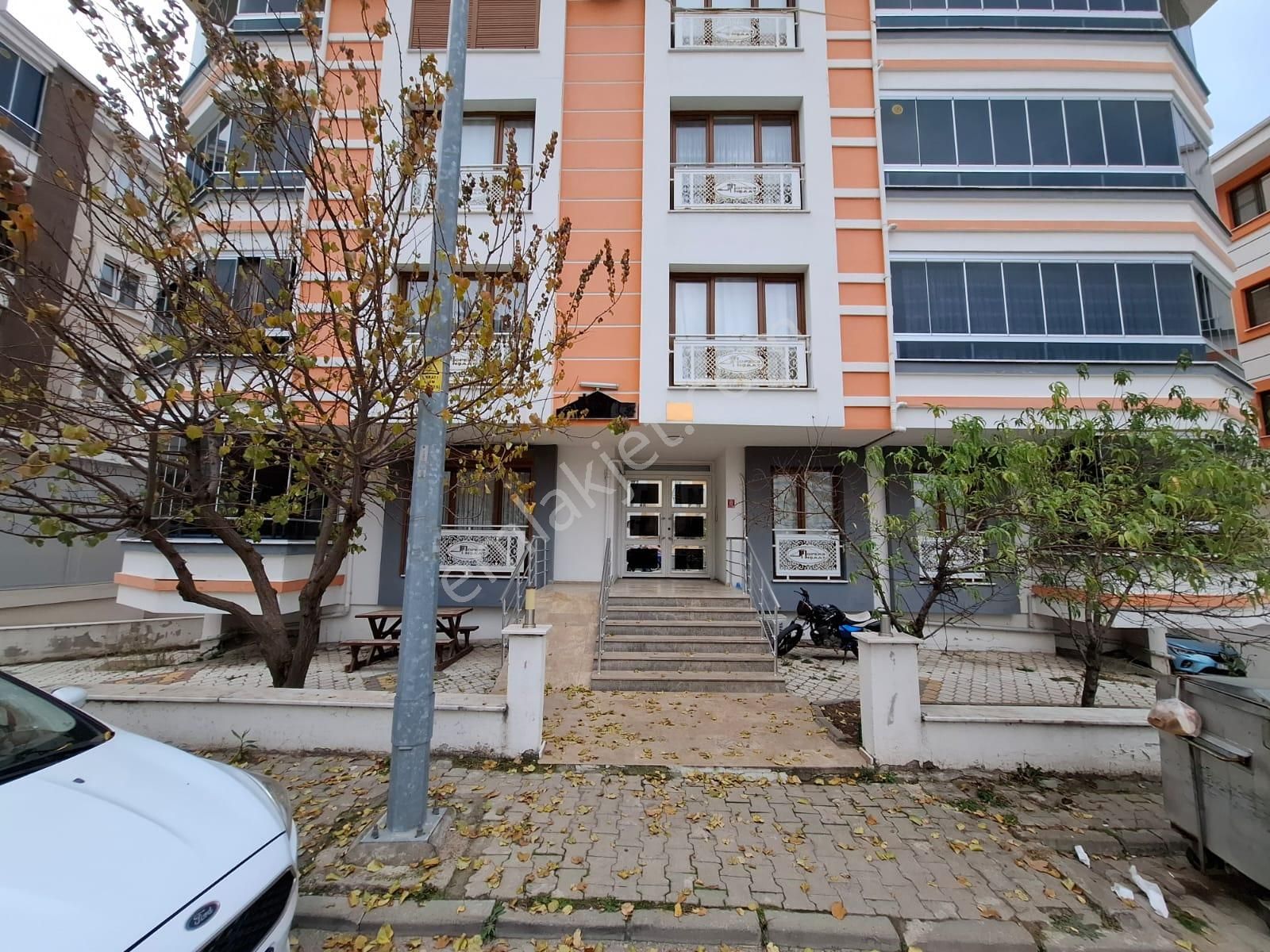 Karesi Paşa Alanı Satılık Daire Century 21. Loca Gayrimenkul'den 3+1 Satılık Daire Paşaalanında