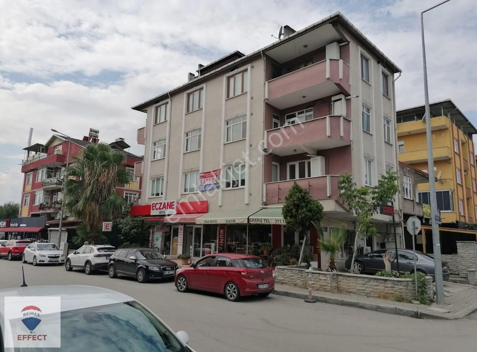 İzmit Yenişehir Satılık Daire İzmit Yenişehir' De Konak Hastanesi Karşısı 3+1 Satılık Daire