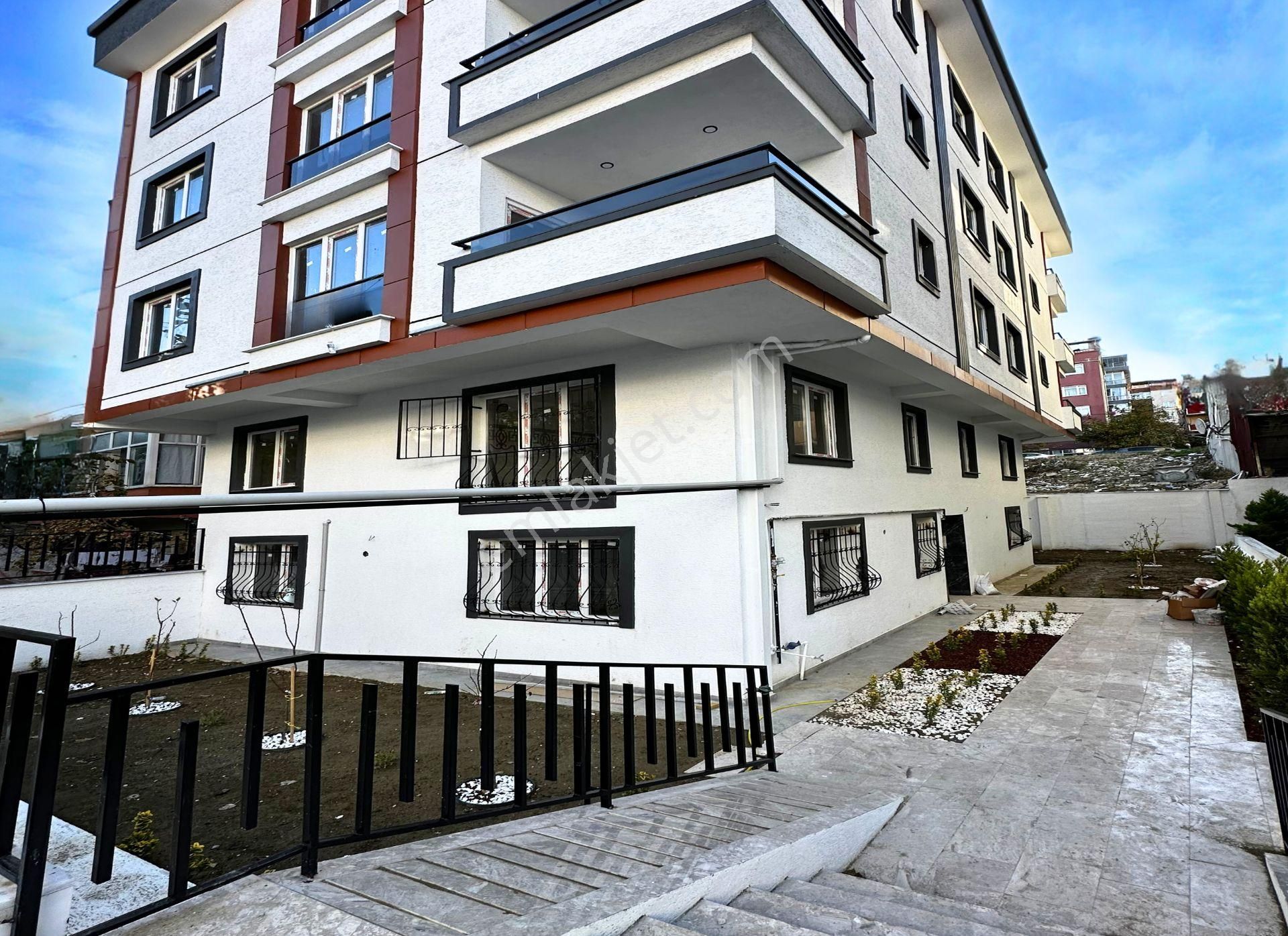 Beylikdüzü Yakuplu Satılık Daire Beylikdüzü Sonsuz Dan Metrobüse Yakın Yerden Isıtmalı Sıfır 2+1