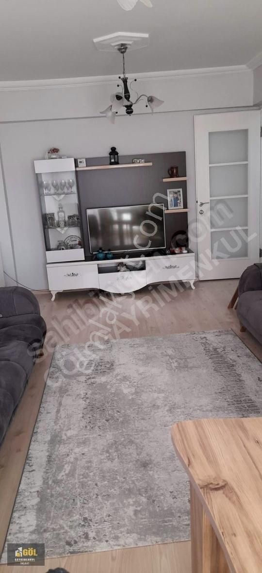 Bayraklı Fuat Edip Baksı Satılık Daire Göl Gayrimenkul'den..satılık..95m²..doğalgazlı..2+1..daire...