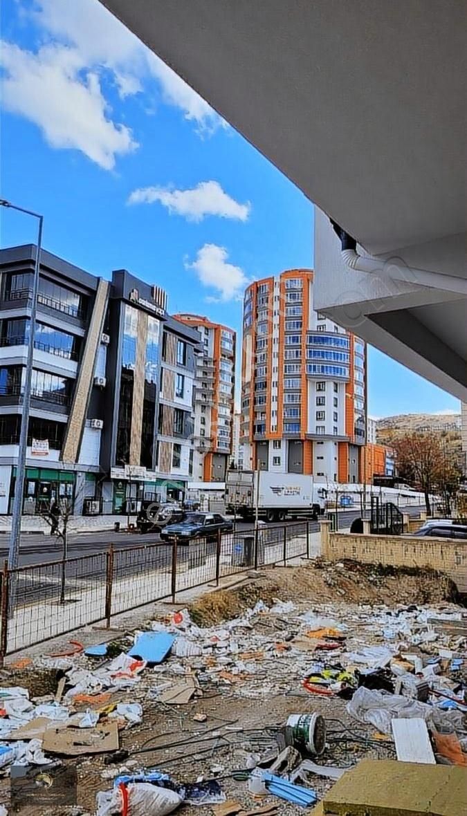 Nevşehir Merkez Güzelyurt Satılık Dükkan & Mağaza 180 M2 Sıfır Yol Üzerinde Dükkan