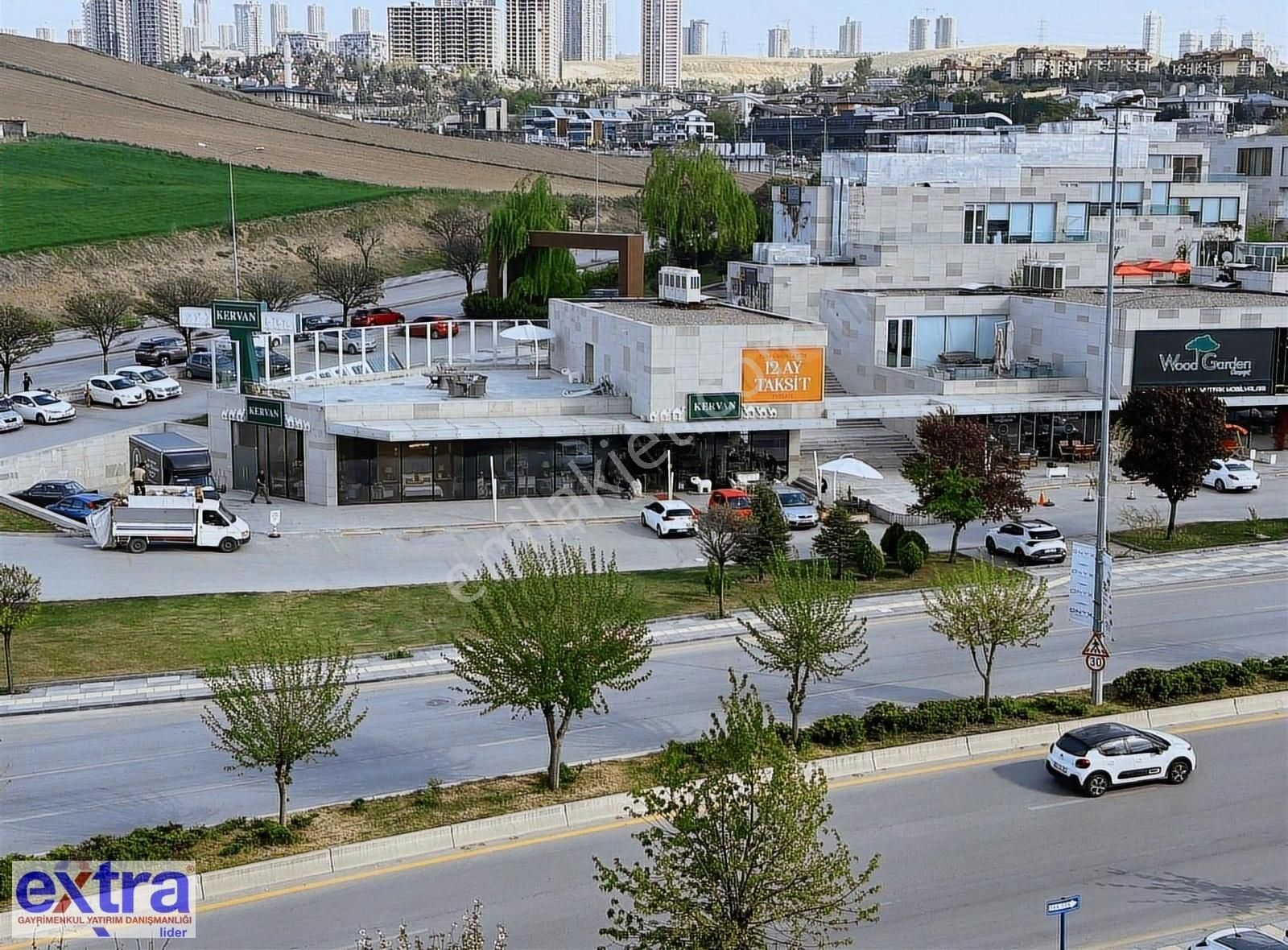 Extra Lider'den Cadde Cephe 140 M2 Ofis - Görsel 3