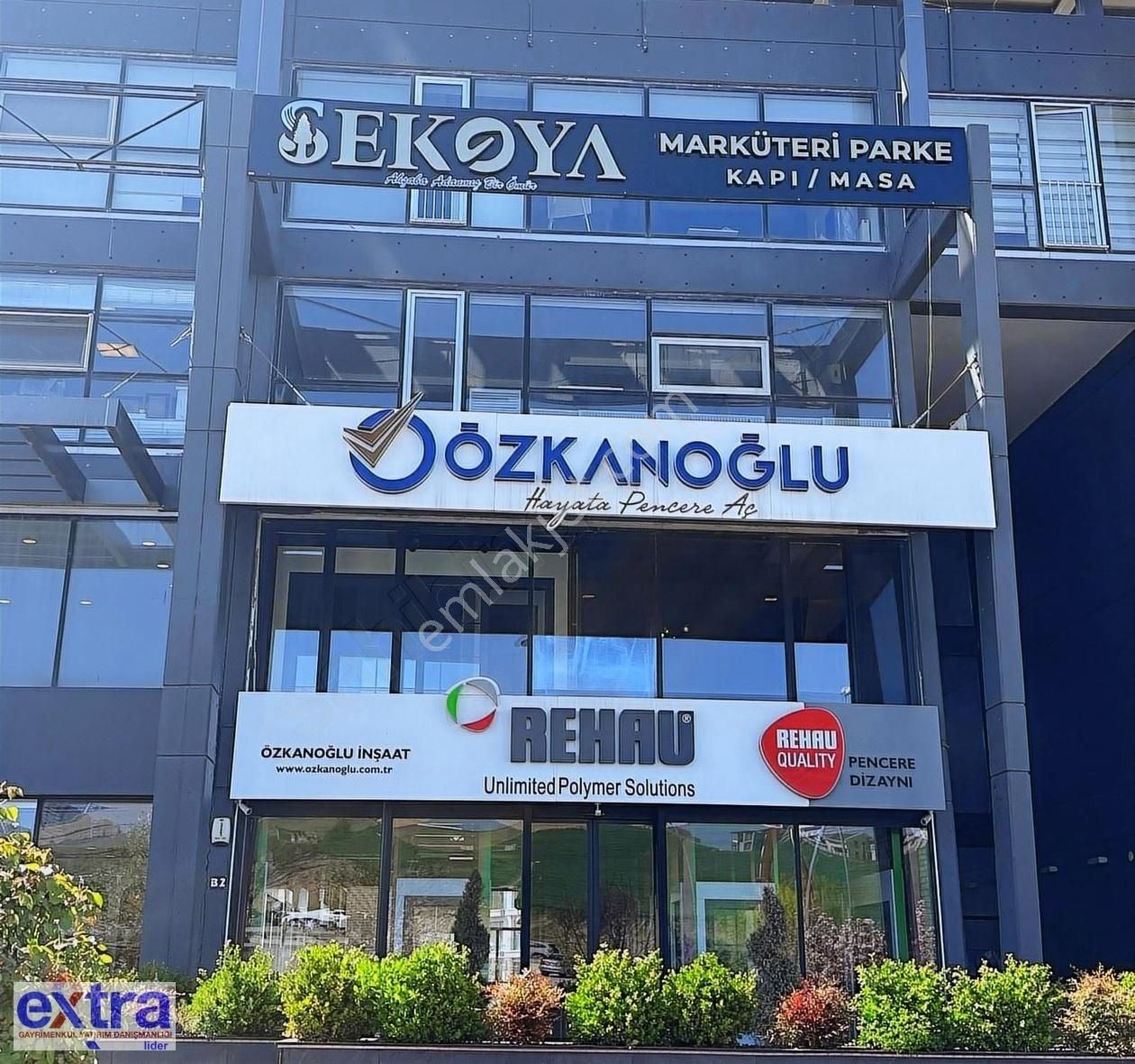 Extra Lider'den Cadde Cephe 140 M2 Ofis - Görsel 2