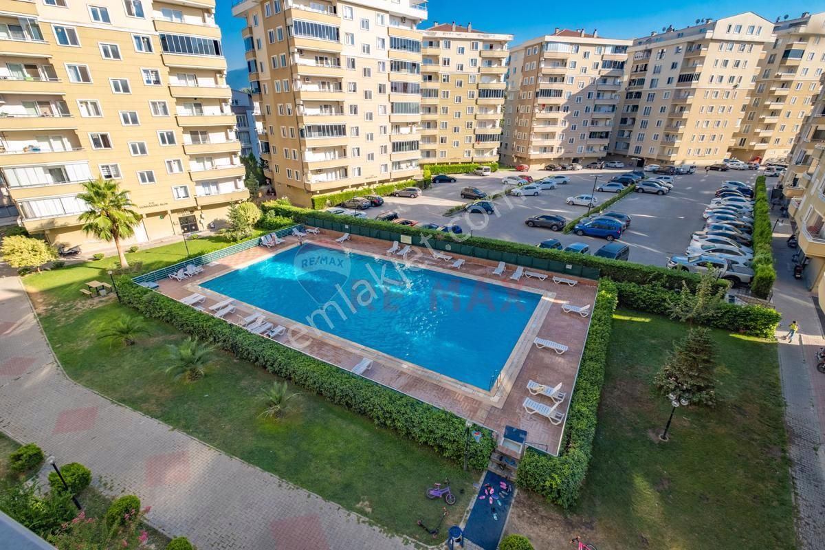 Osmangazi Panayır Satılık Daire Remax Area Dan Havuzlu Sitede Eşyalı Satılık Ara Kat 2+1 Daire