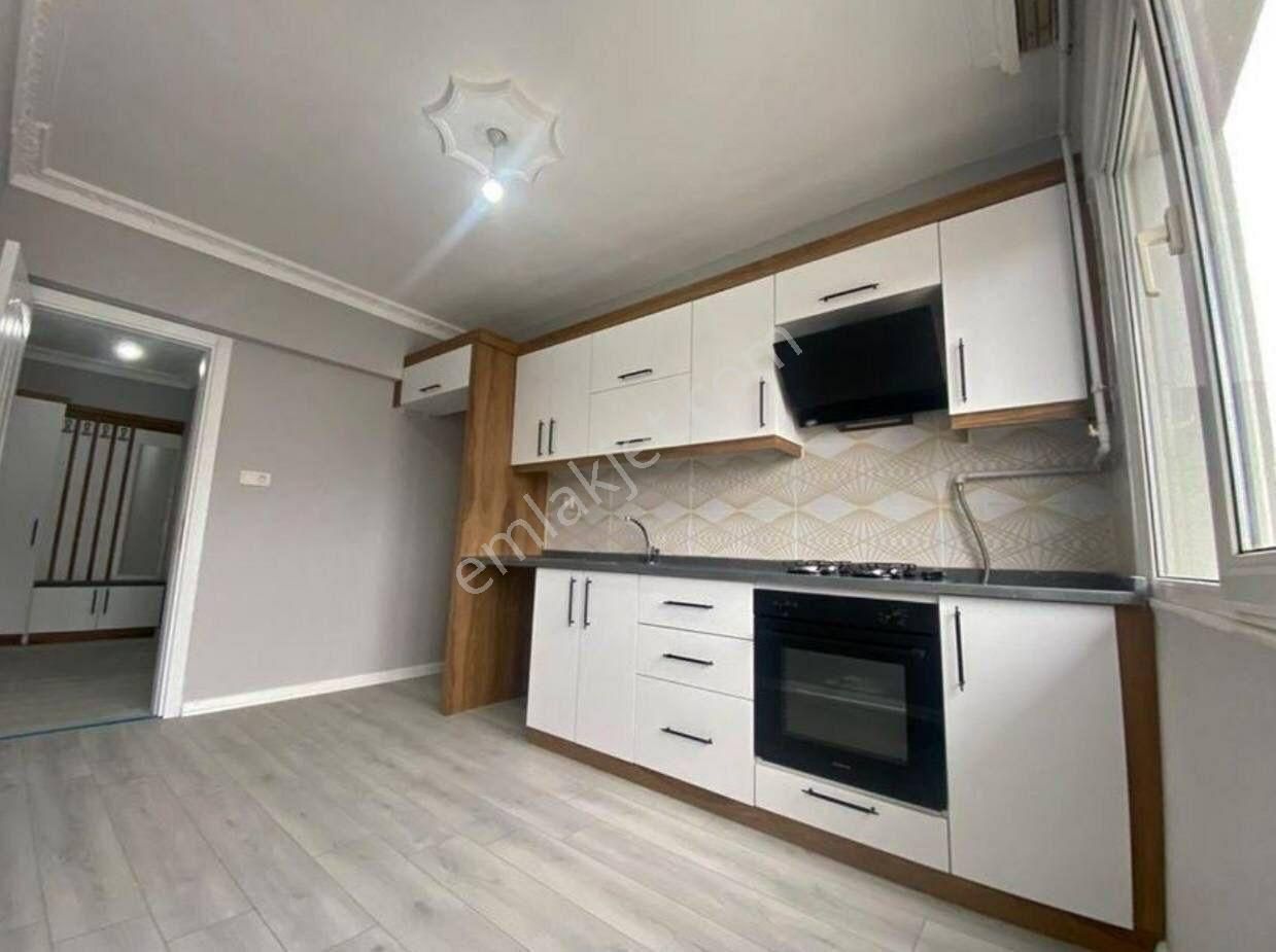 Buca Efeler Kiralık Daire Doğalgaz Kombili ulaşıma Yakın 2+1 Kiralık Daire