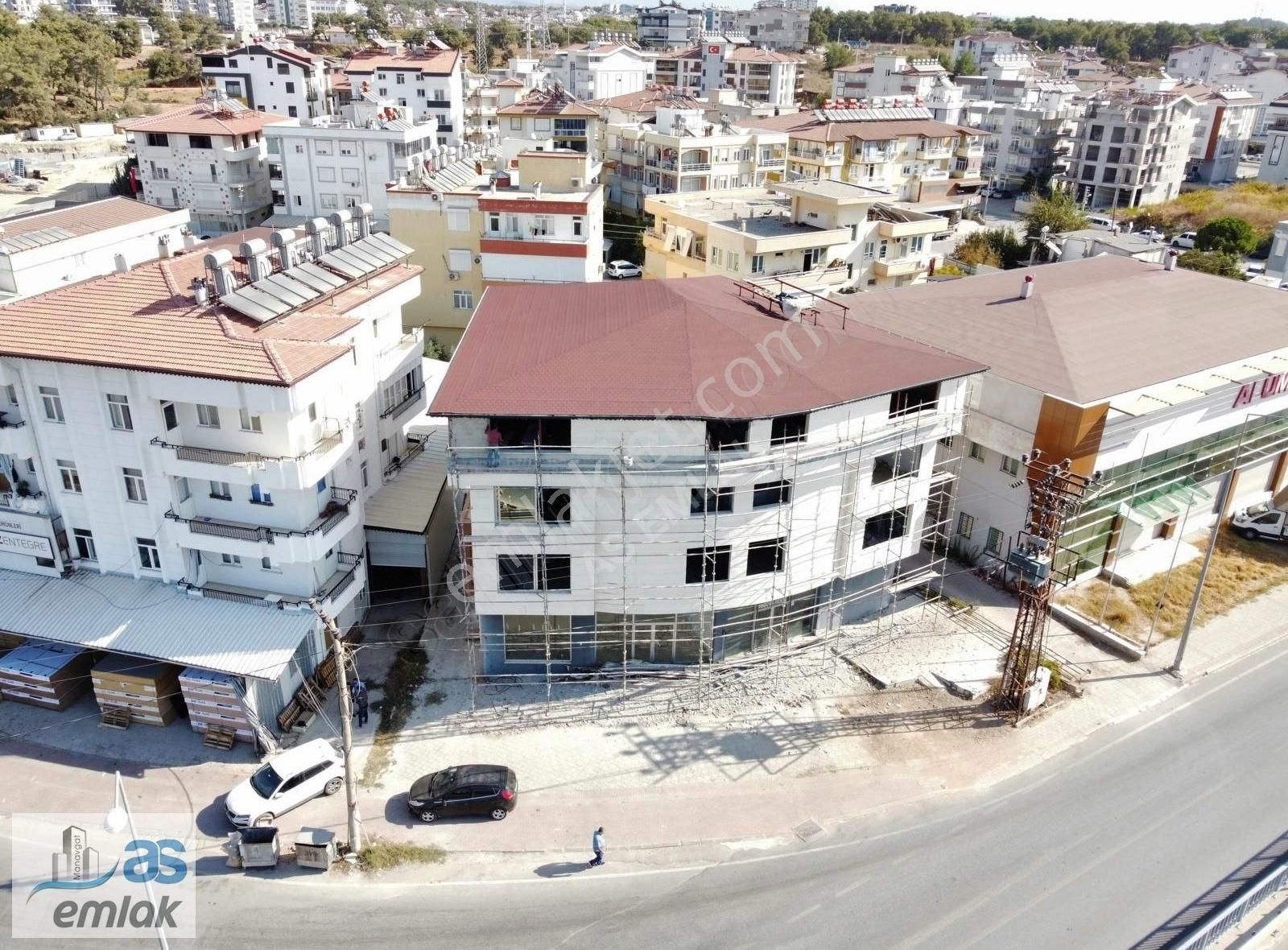 Manavgat Hatipler Kiralık Daire Manavgat D-400 Yolu Üzerinde Komple Kiralık Daireler Dükkanlar