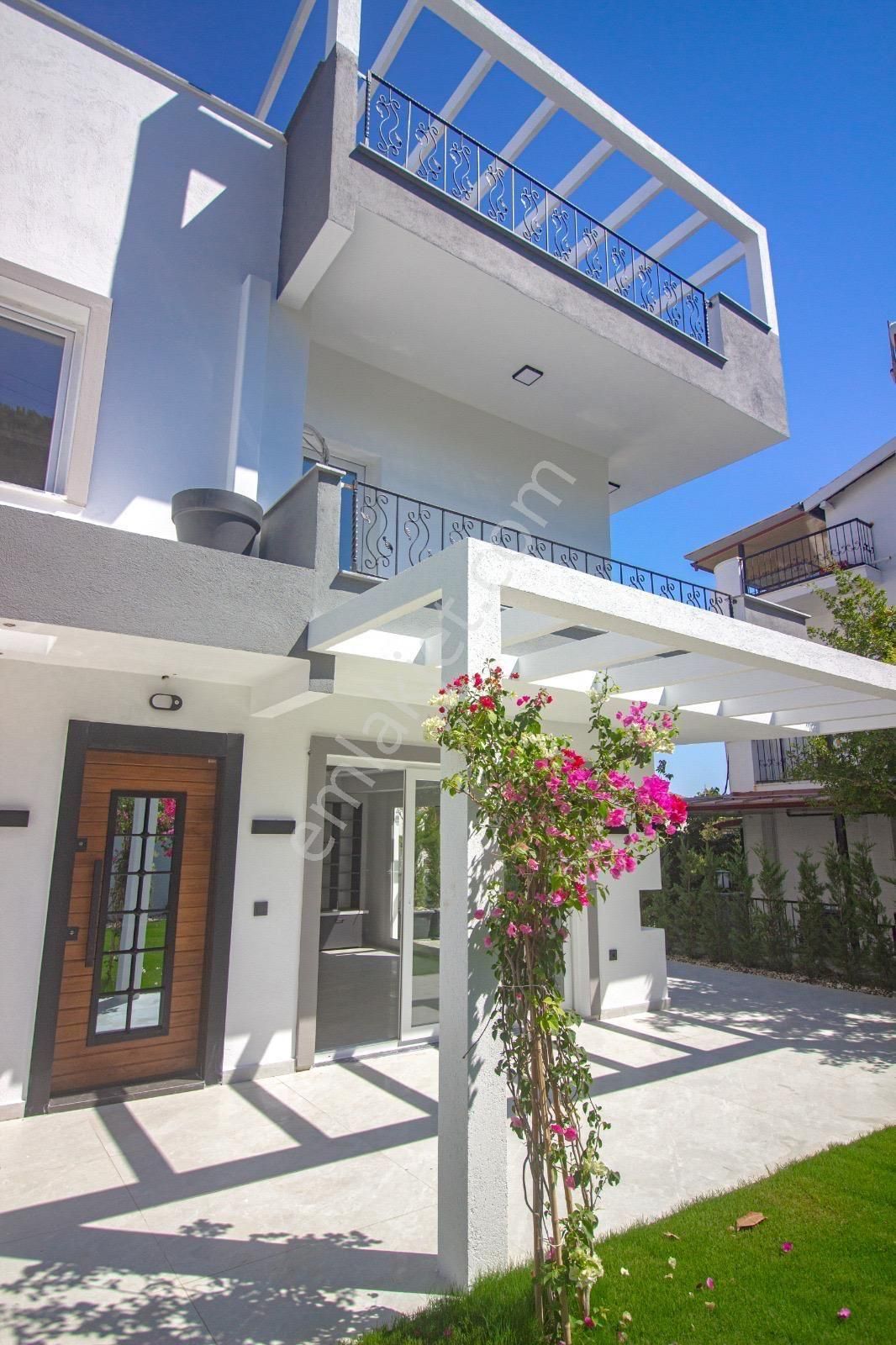 ++bıg Group** Kadınlar Denizi,köşe Konum.içi Yenilenmiş,deniz Manzaralı Villa - Görsel 6