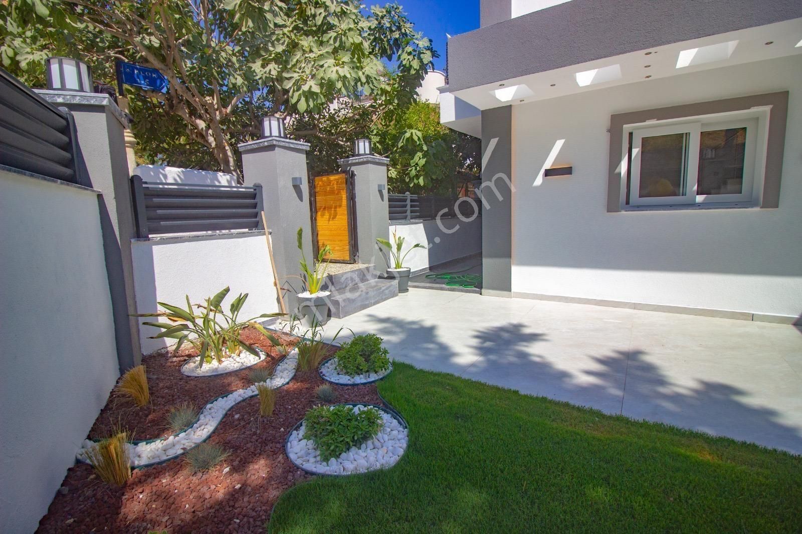 ++bıg Group** Kadınlar Denizi,köşe Konum.içi Yenilenmiş,deniz Manzaralı Villa - Görsel 3