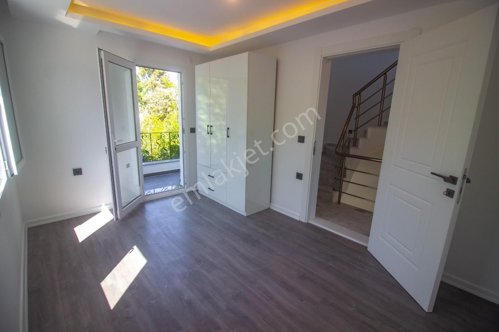 ++bıg Group** Kadınlar Denizi,köşe Konum.içi Yenilenmiş,deniz Manzaralı Villa - Görsel 21