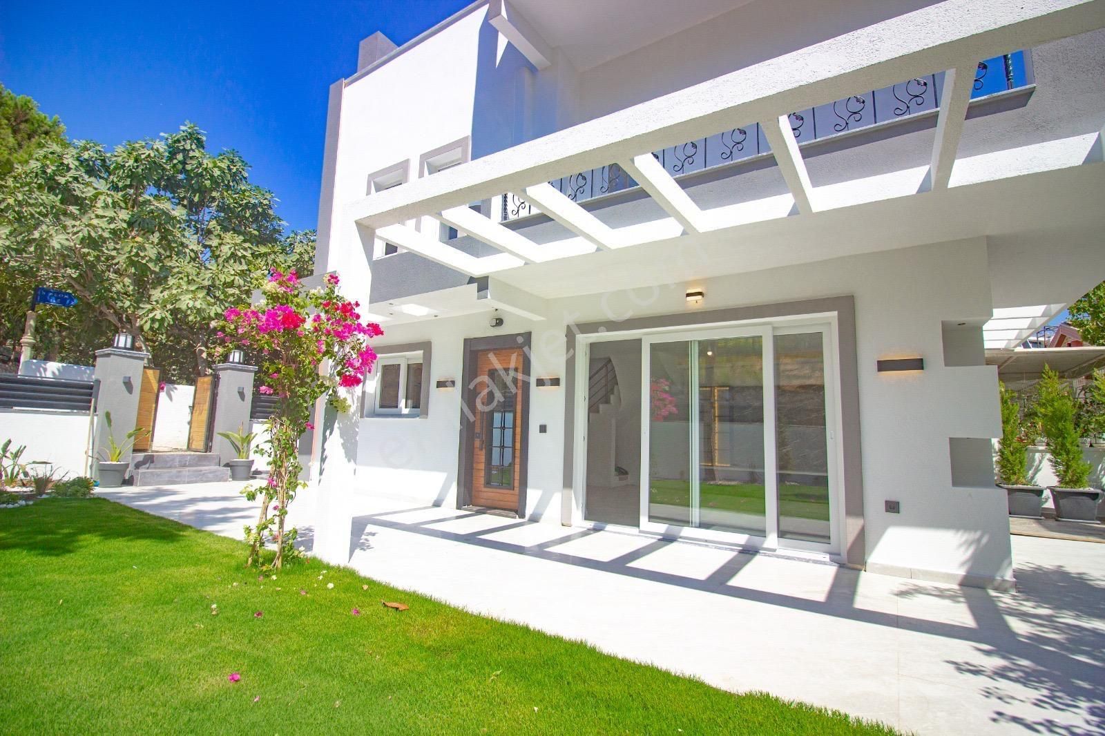 ++bıg Group** Kadınlar Denizi,köşe Konum.içi Yenilenmiş,deniz Manzaralı Villa - Görsel 9