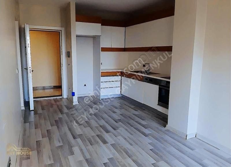 Süleymanpaşa Hürriyet Kiralık Daire Key House'tan Gülpark59 Sitesinde Kiralık 1+1 Lüx Daire