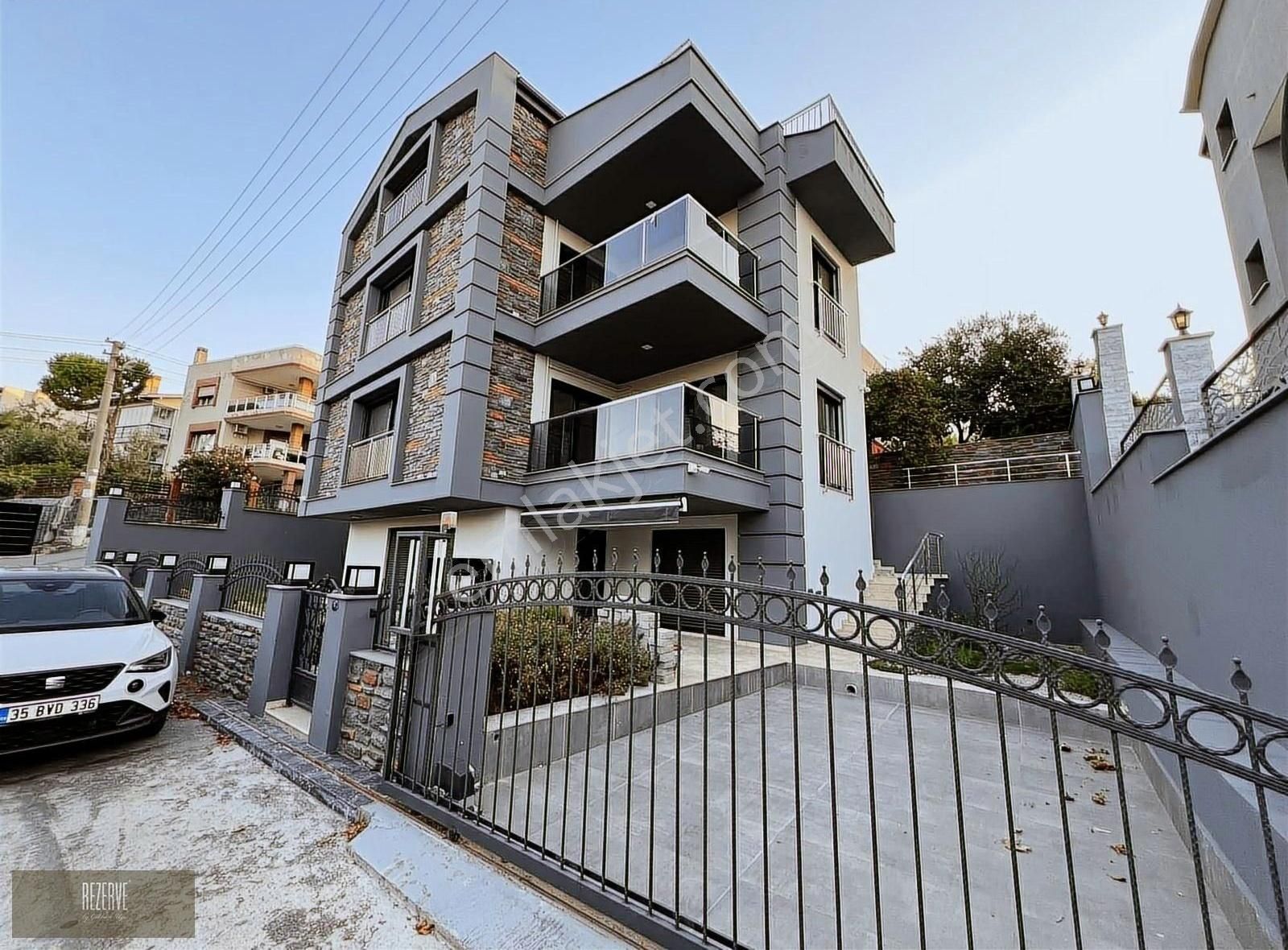 Güzelbahçe Çelebi Kiralık Villa Kurumsal İşyerine Uygun Deniz Manzaralı Büyük Villa Rezerve' Den