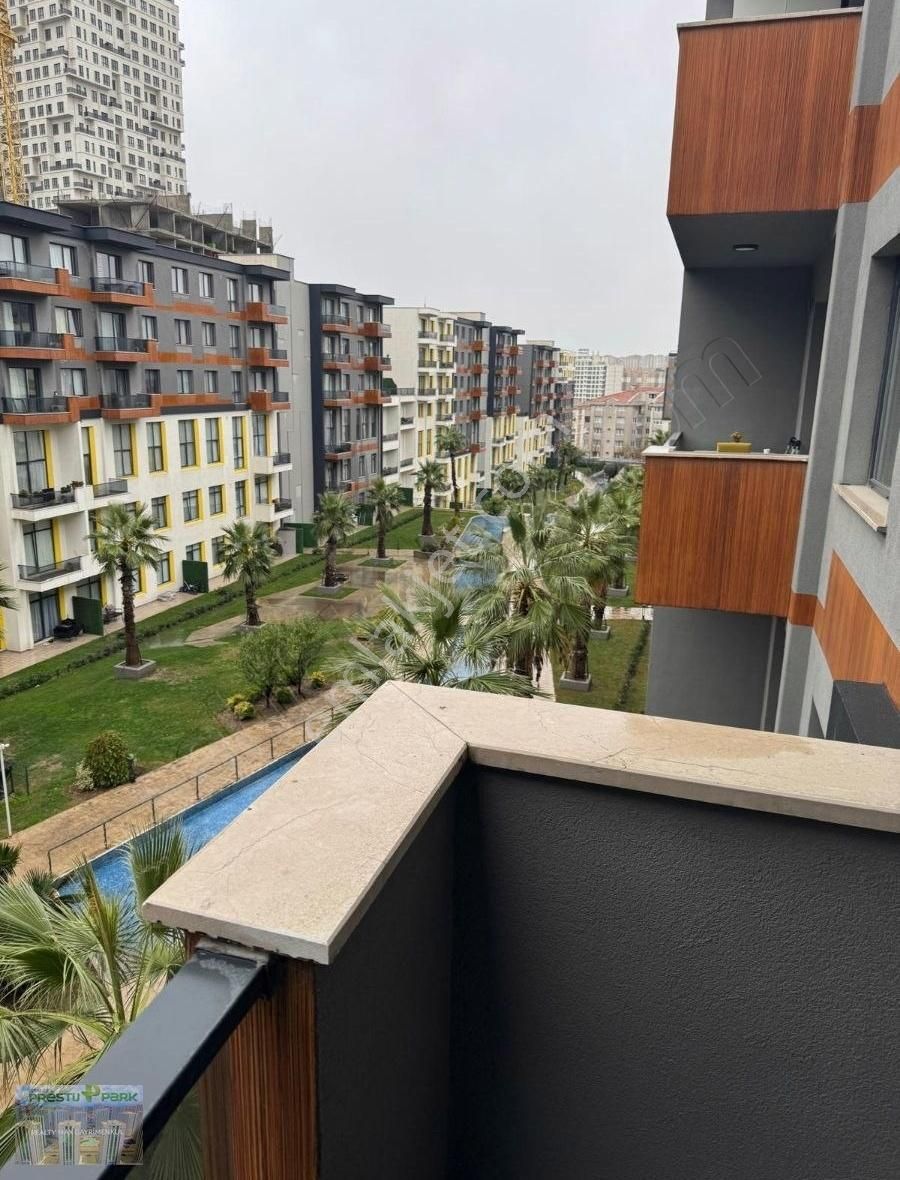 Esenyurt Zafer Satılık Daire Radius Residence 1+1 75m2 Peyzaj Manzaralı Güney Cephe