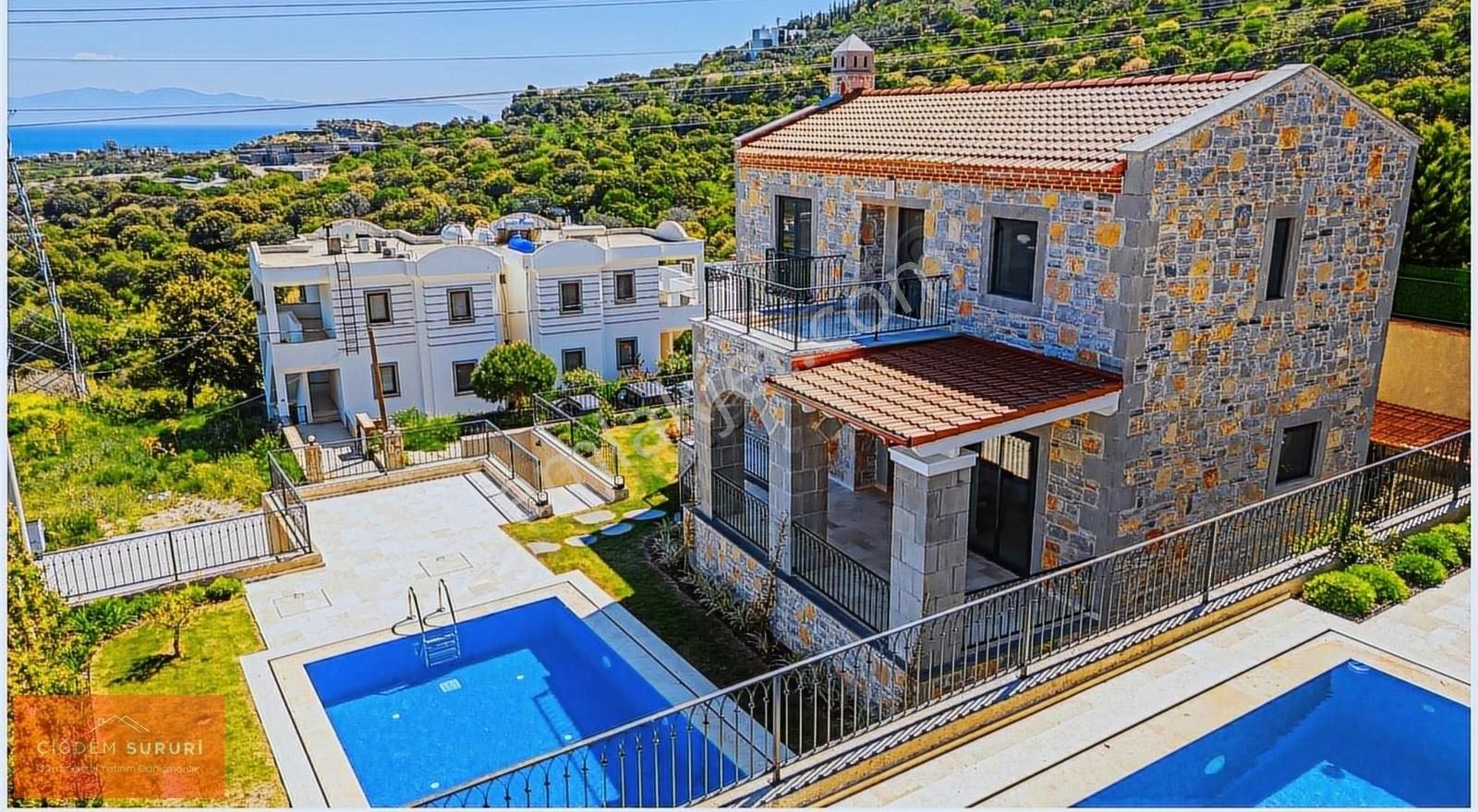 Bodrum Gürece Satılık Villa Bodrum Yahşi Koyuna Karşı Deniz Manzaralı Satılık Taş Ev