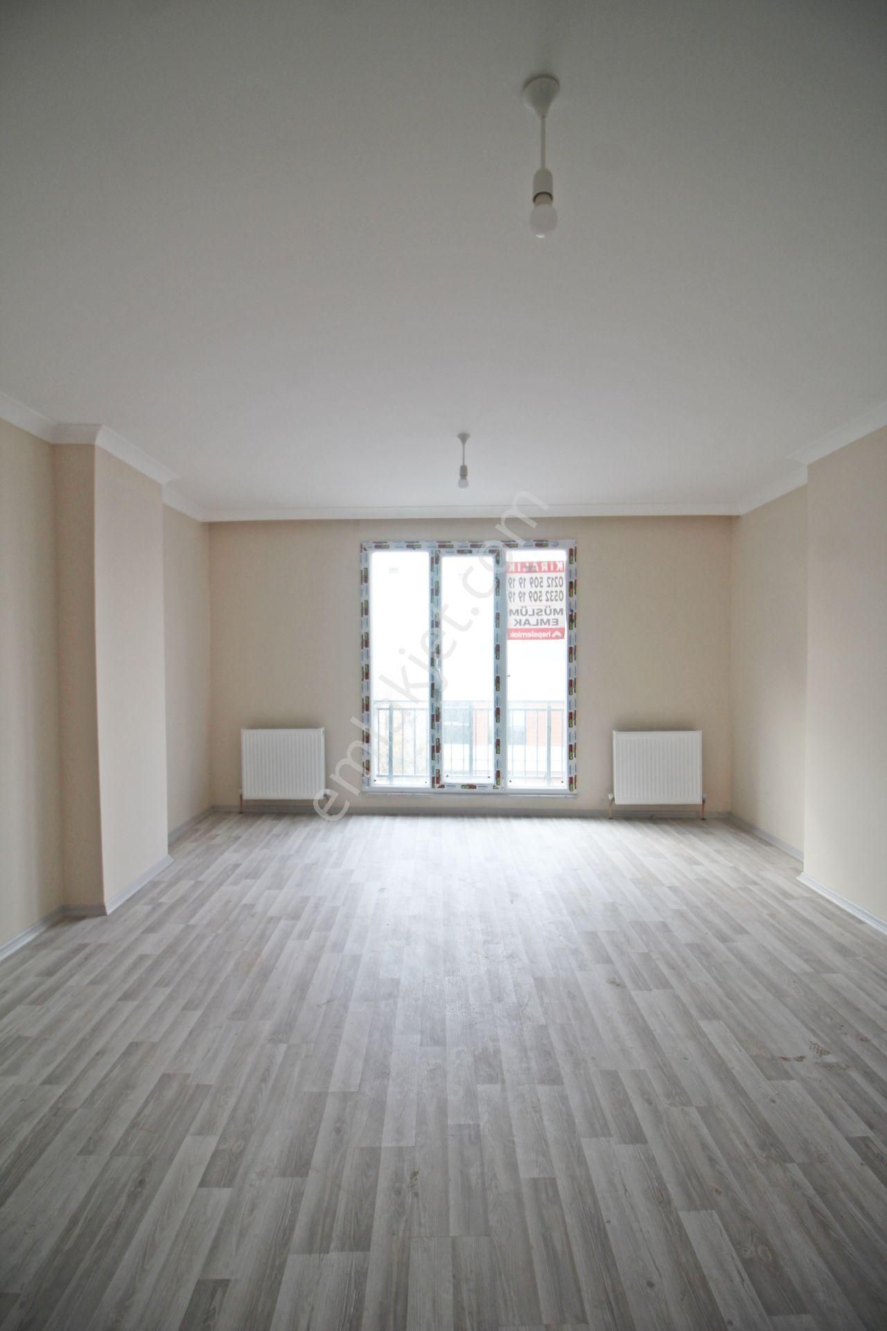 Avcılar Cihangir Satılık Daire Müslüm Emlaktan Reşitpaşa Caddesi Üzerinde 2+1 100m2 Kiralık