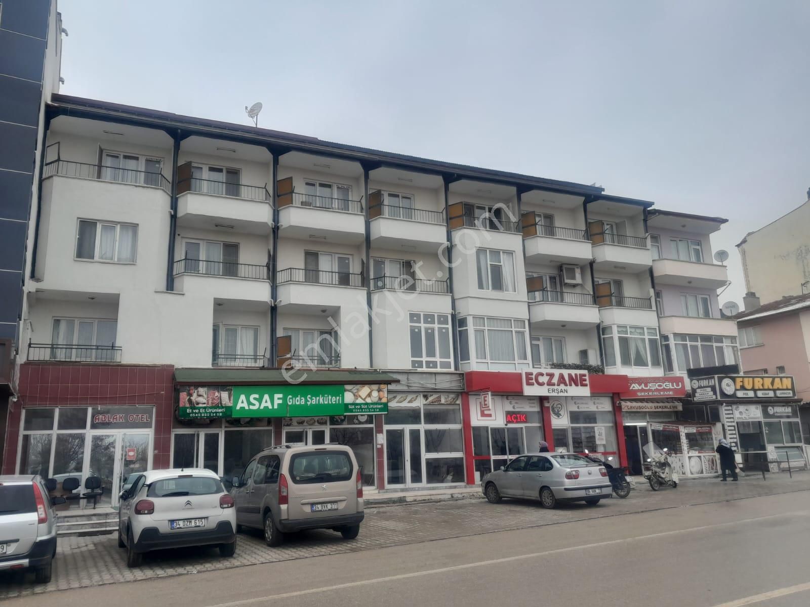 İhsaniye Gazlıgöl Bld. (Cumhuriyet) Satılık Otel Afyon Gazlıgölde Jeotermal Müstakil Tapulu Halen Calısır Satılık Otel