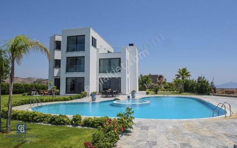 Bodrum İslamhaneleri Satılık Villa Panoramik Manzaralı Lüks Malikane