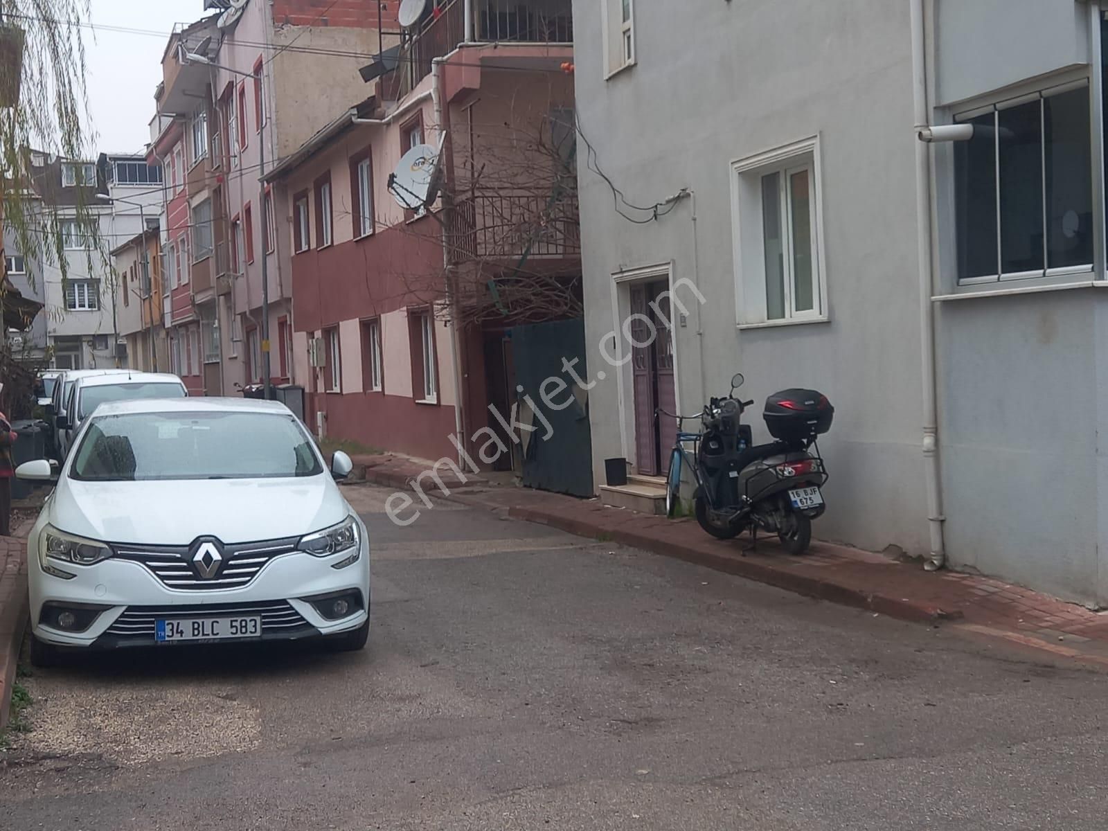 Roma' Dan Satılık Arsa (iki Katlı Ev Mevcut) - Görsel 2