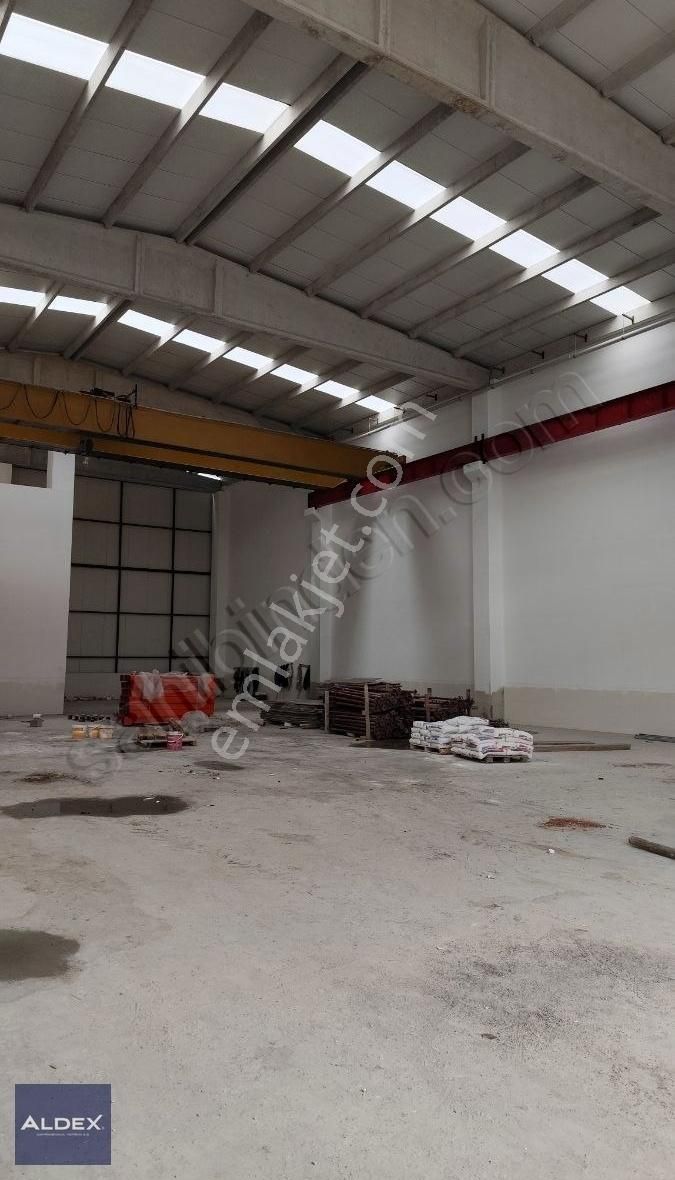 Kahramankazan Saray Kiralık Depo Ankara Saray 'da Sıfır 750m2 Depo Antrepo 300kw