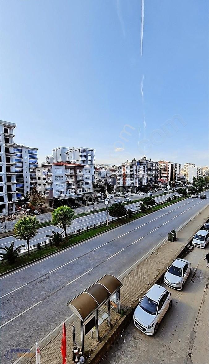 Atakum Güzelyalı Satılık Apartman Dairesi Merkezi Konum ! Yüksek Tabela Değeri ! Kolay Ulaşım !