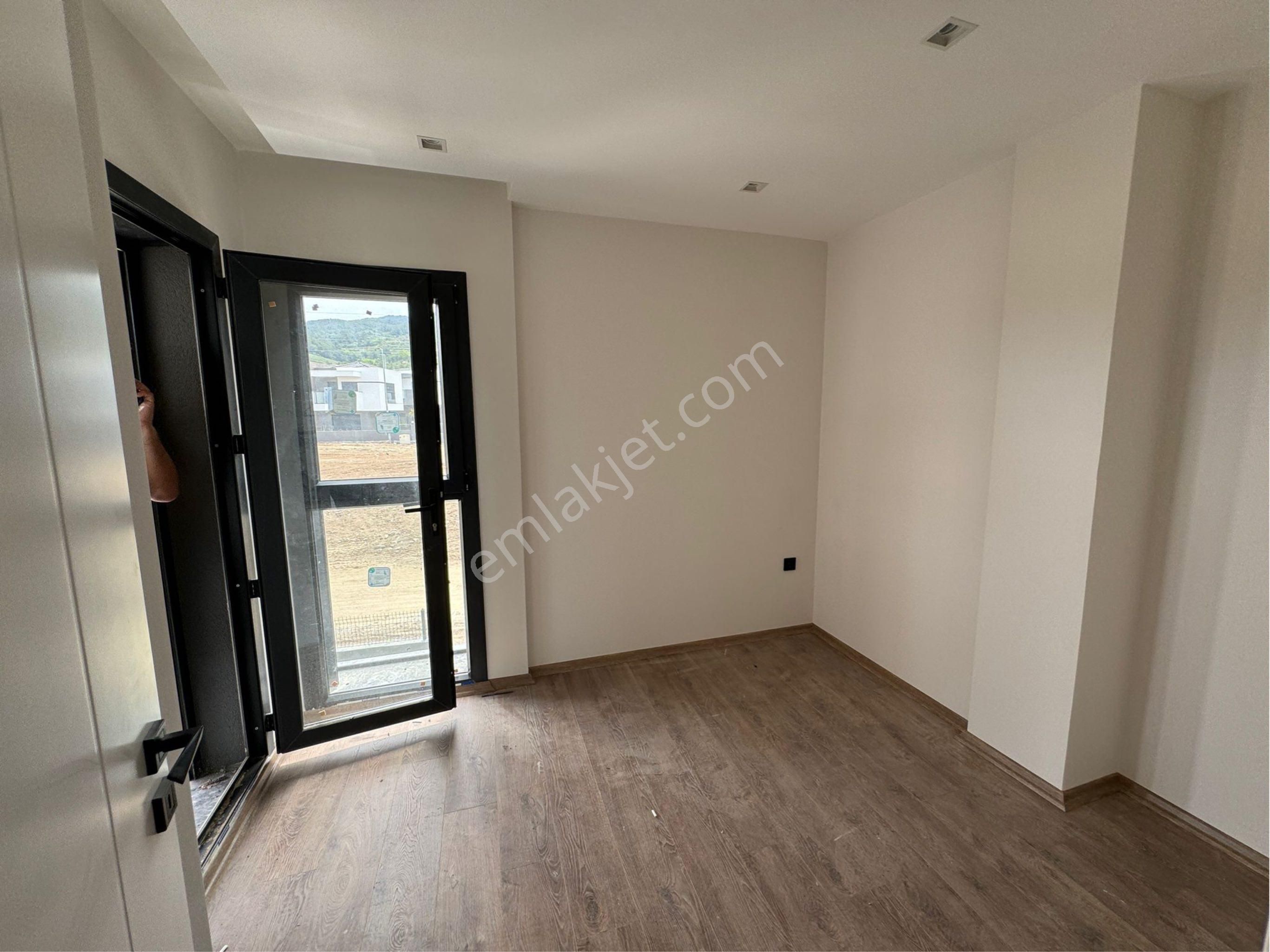 Aydın Kuşadası Güzelçamlı’da Lüks Yapım Özel Havuzlu 3+1 Villa - Görsel 13