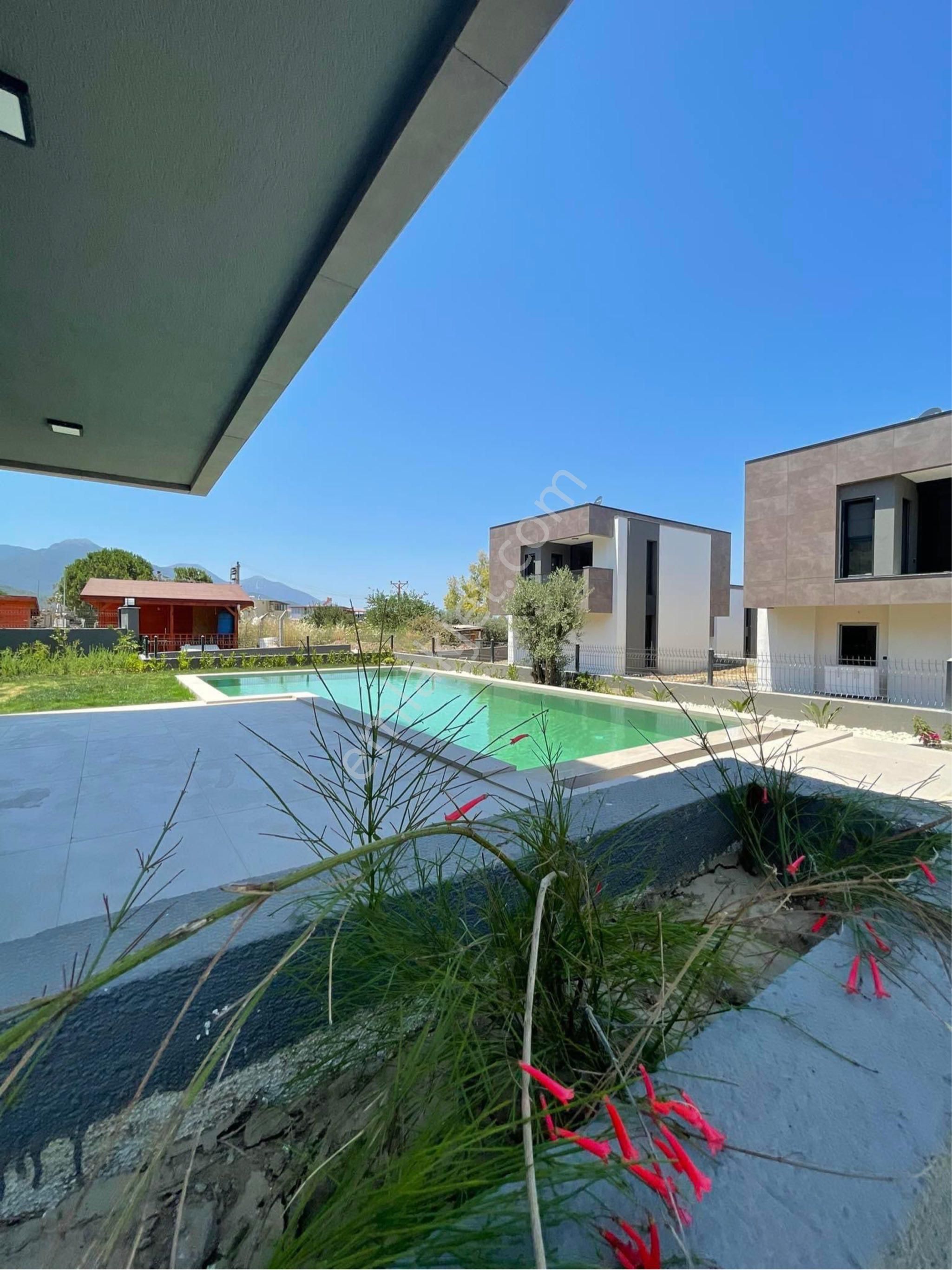 Aydın Kuşadası Güzelçamlı’da Lüks Yapım Özel Havuzlu 3+1 Villa - Görsel 4