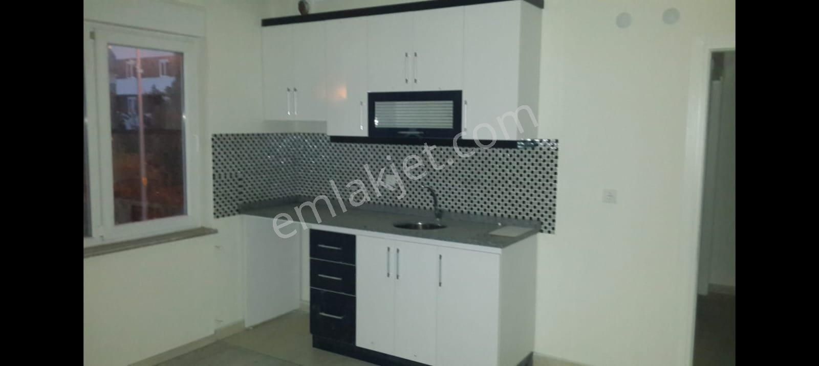 Kepez Ahatlı Kiralık Daire Antalya Ahatlı Mahallesinde Arakatta Balkonlu Eşyasız Kiralık Daire