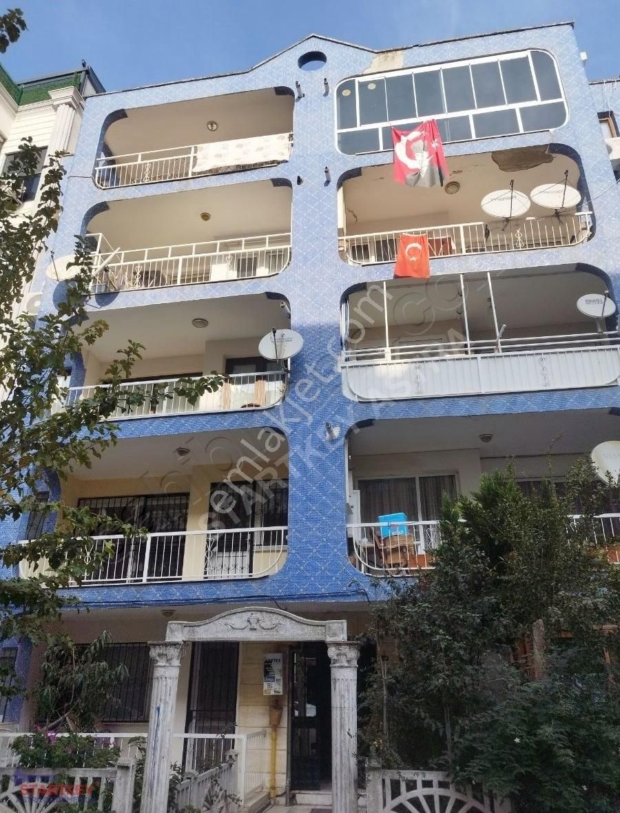 Karşıyaka Bahçelievler Satılık Daire Bahçelievler Son Durakta Doğalgazlı Bakımlı Satılık 3+1 Daire