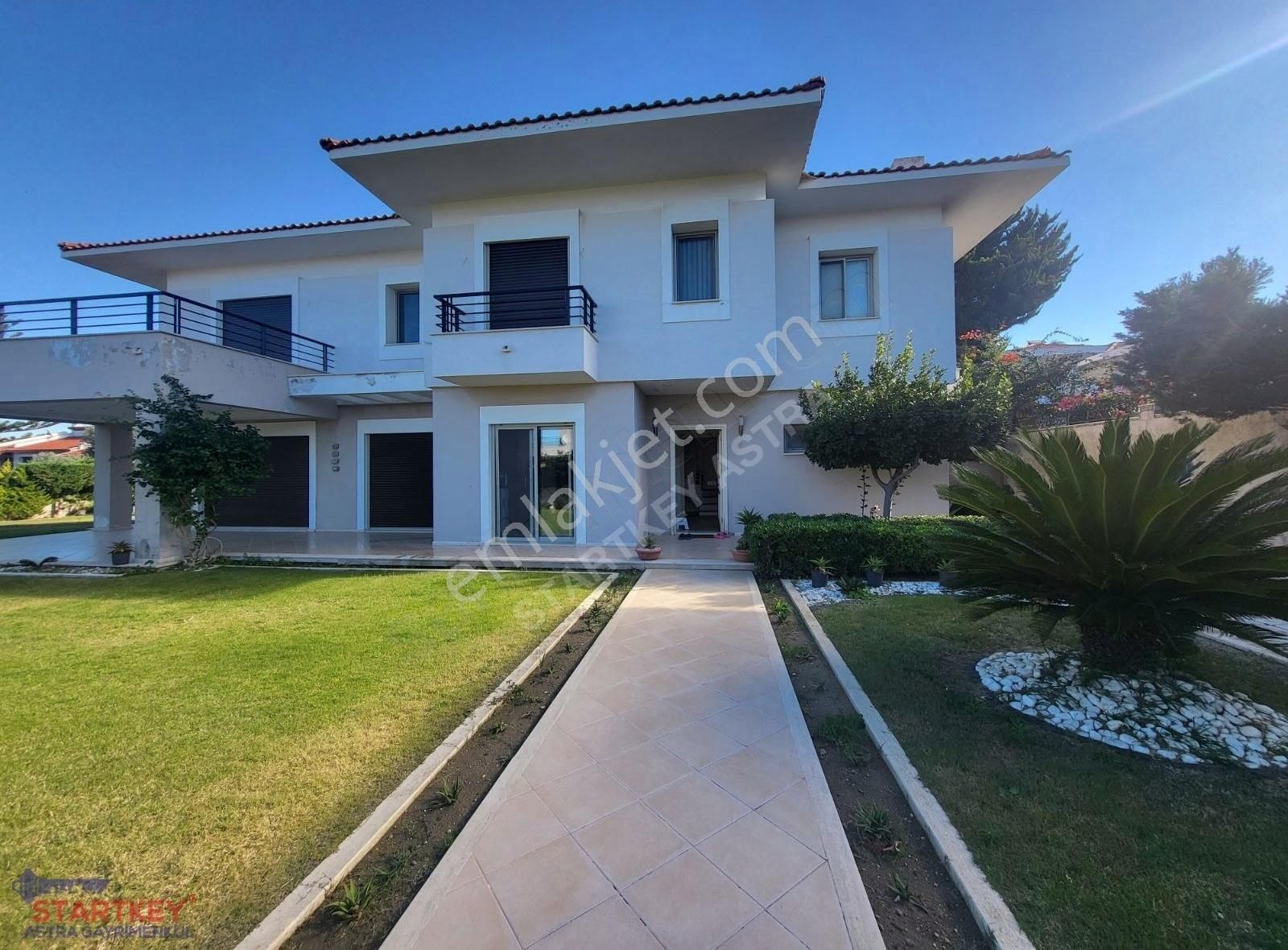 Çeşme Boyalık Satılık Villa Çeşme Boyalık Mevkii Müstakil 5+1 Villa