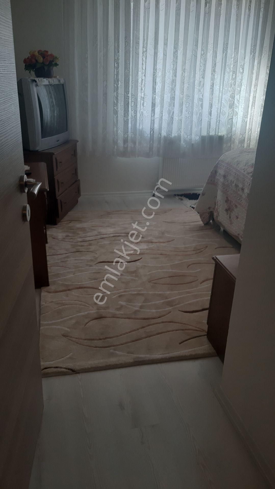 Gölyüzü Mh.de 2. Kat 2+1 Daire - Görsel 11