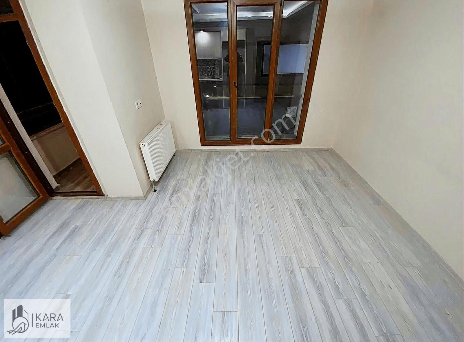 Küçükçekmece Yeni Mahalle Satılık Daire Yeni Mah'de 2+1 80 M2 1.kat !!kelepir Yatırımlık!! Yeni Daire