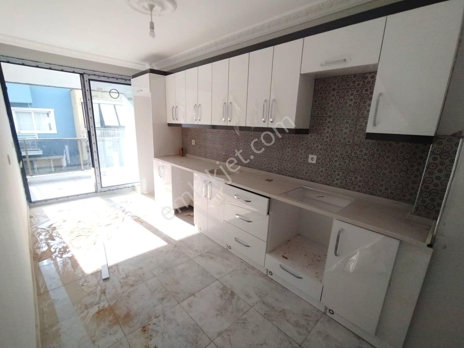 Buca Çamlık Satılık Daire Acil Buca Onat Cad. Uçanyol Yakını 3+1 120m2 Asansörlü Arakat Daire