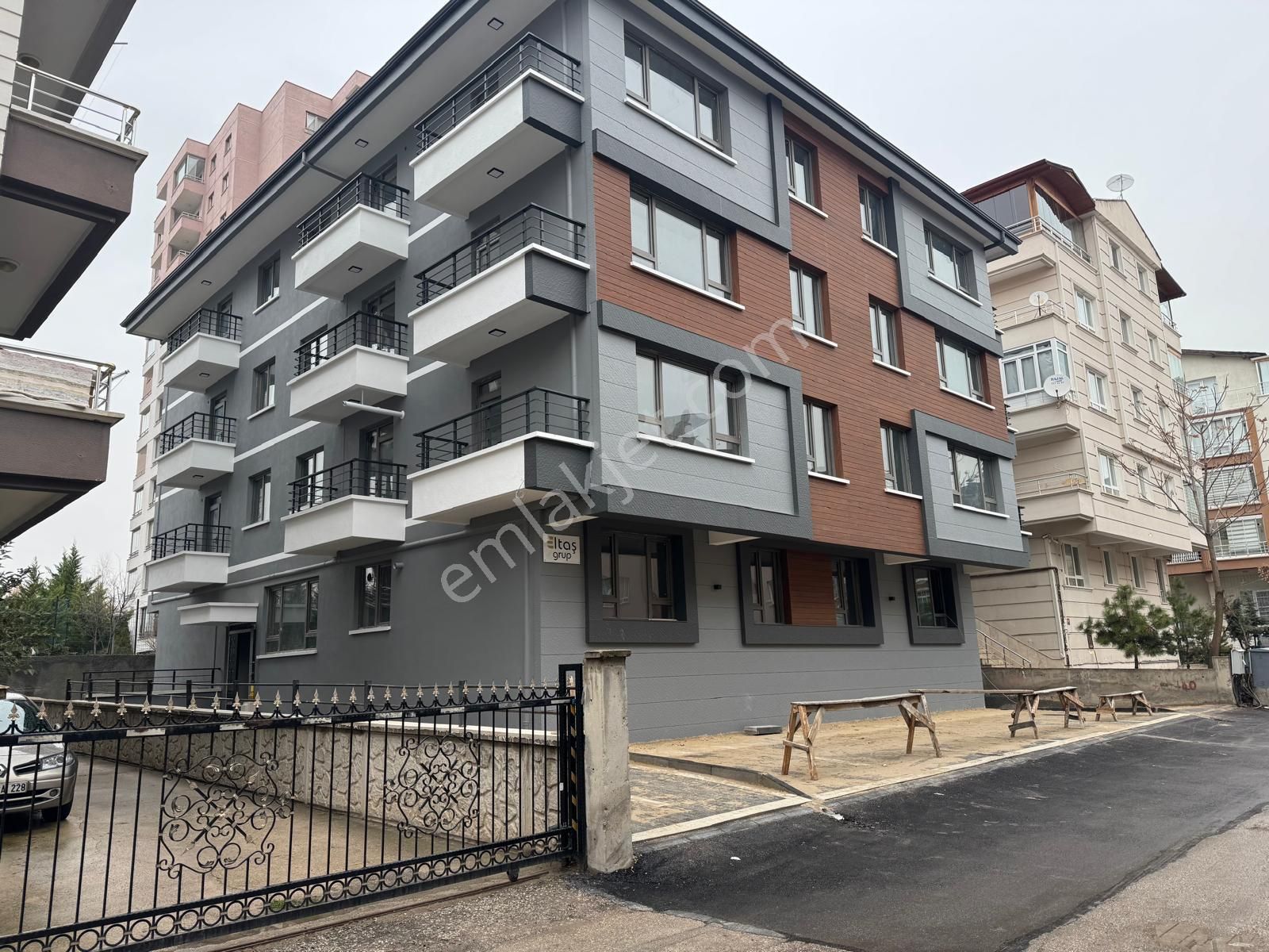 Etimesgut Şeker Satılık Daire Eryaman 3+1 Oturuma Hazır Süper Lux 120 M2 Satılık Sıfır Daire