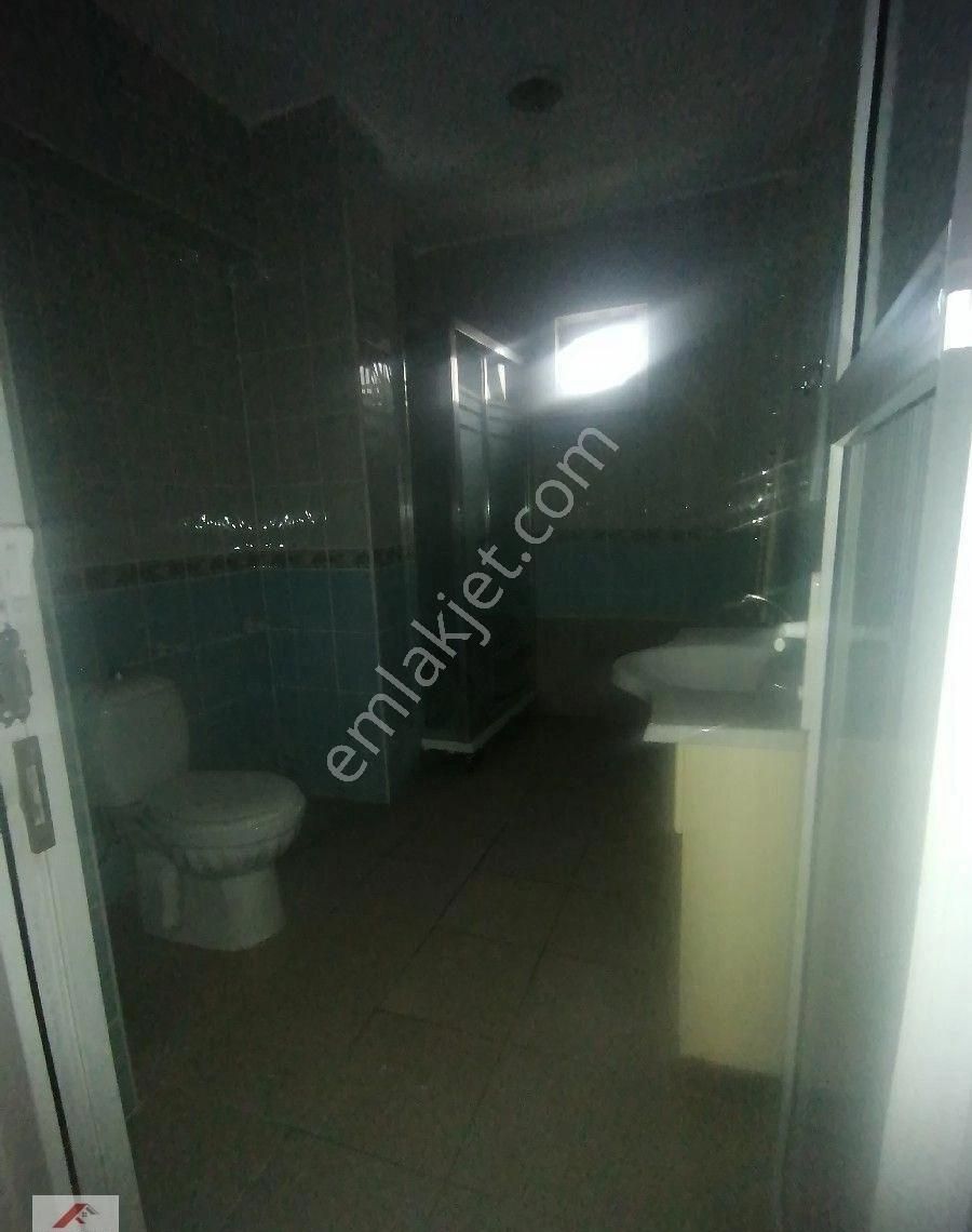 Ümraniye Tepeüstü Tavukçuyolu Caddesi Altınşehir Metro Yürüme Mesafesi Temiz Daire 3.kat 2+1 Kiralık - Görsel 22