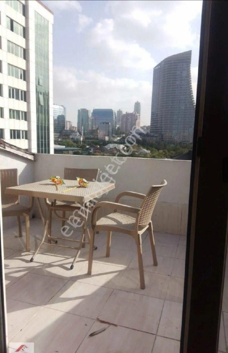 Ümraniye Çamlık Çakmak İkbal Caddesi Üzerinde Yabancı Ya Eşyalı Kiralık Daire - Görsel 4