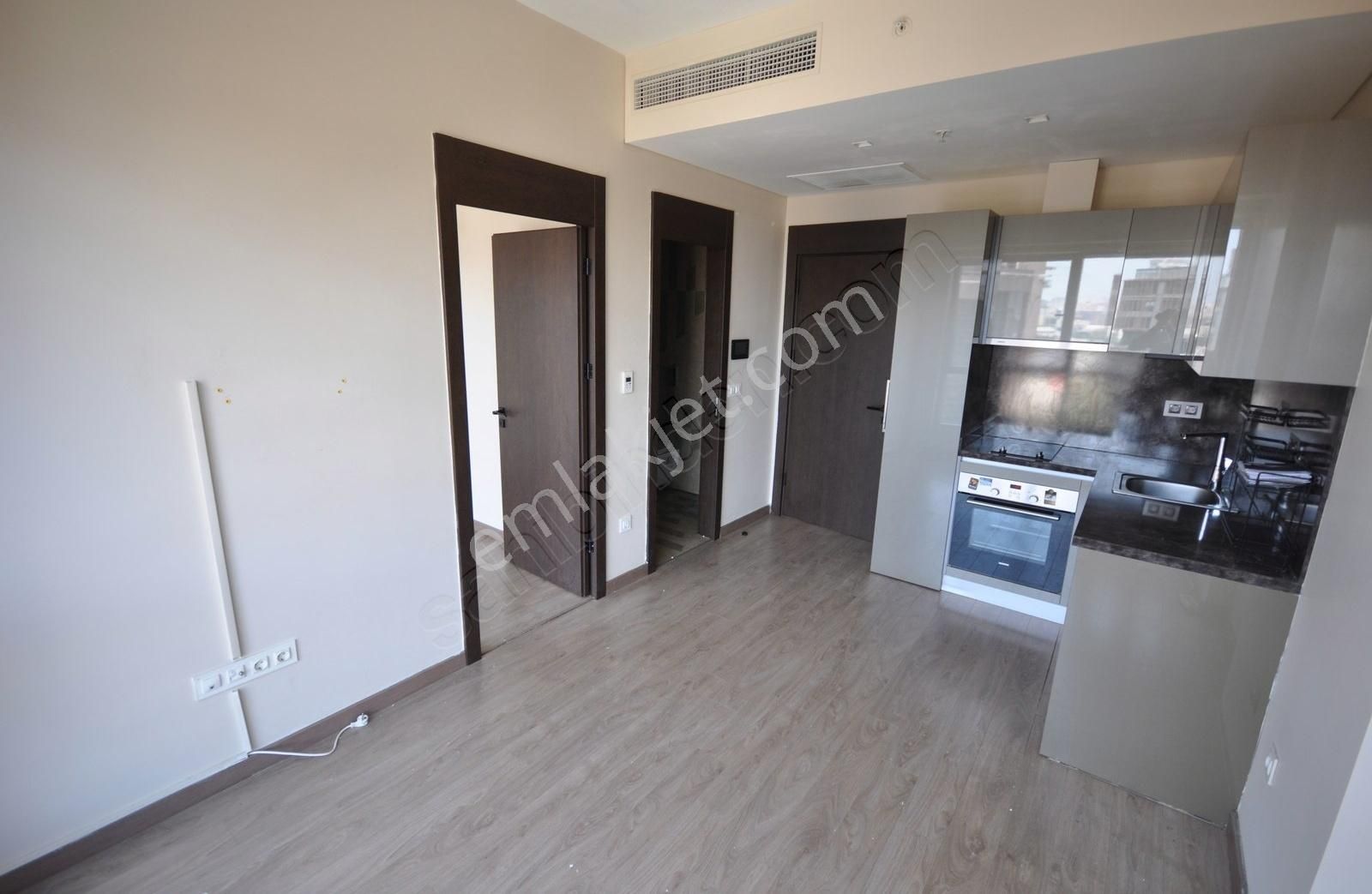 Bakırköy Ataköy 7-8-9-10. Kısım Kiralık Daire Prime Emlak'tan Nef 22 Ataköy ''f'' Blokta 1+1 Boş (45)m2