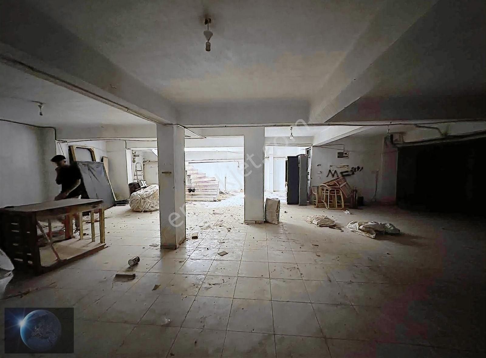 Buca Göksu Mah. Kiralık 270m2 Bodrum Katlı Dükkan - Görsel 22