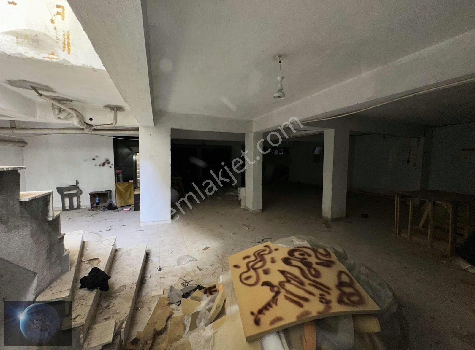 Buca Göksu Mah. Kiralık 270m2 Bodrum Katlı Dükkan - Görsel 20