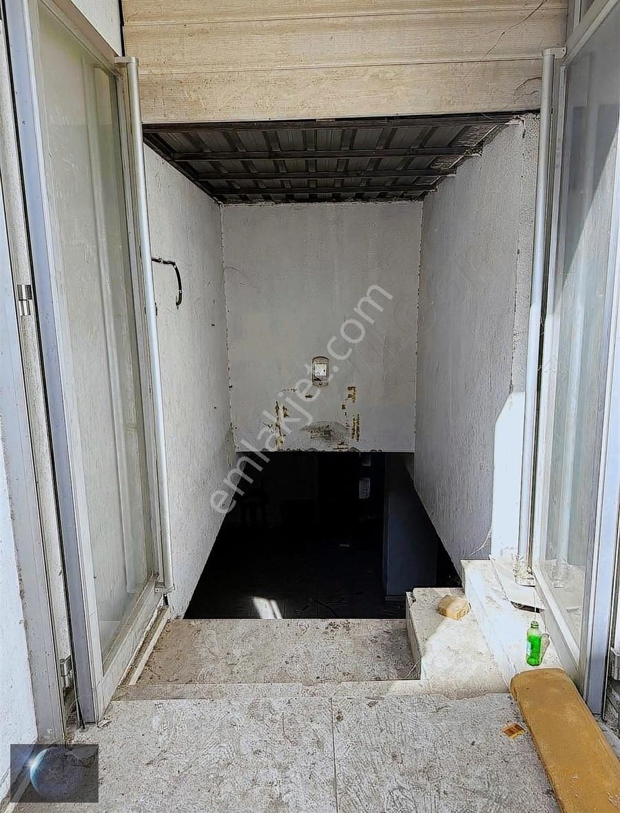 Buca Göksu Mah. Kiralık 270m2 Bodrum Katlı Dükkan - Görsel 6