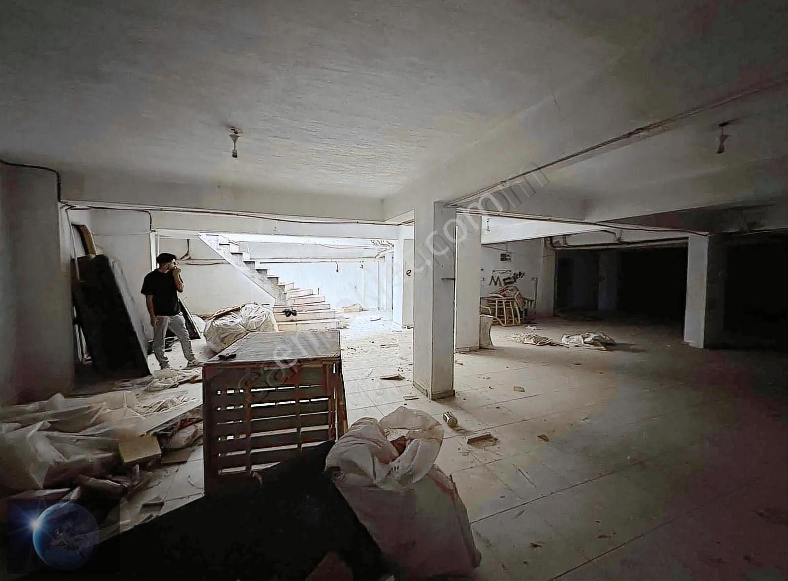 Buca Göksu Mah. Kiralık 270m2 Bodrum Katlı Dükkan - Görsel 17