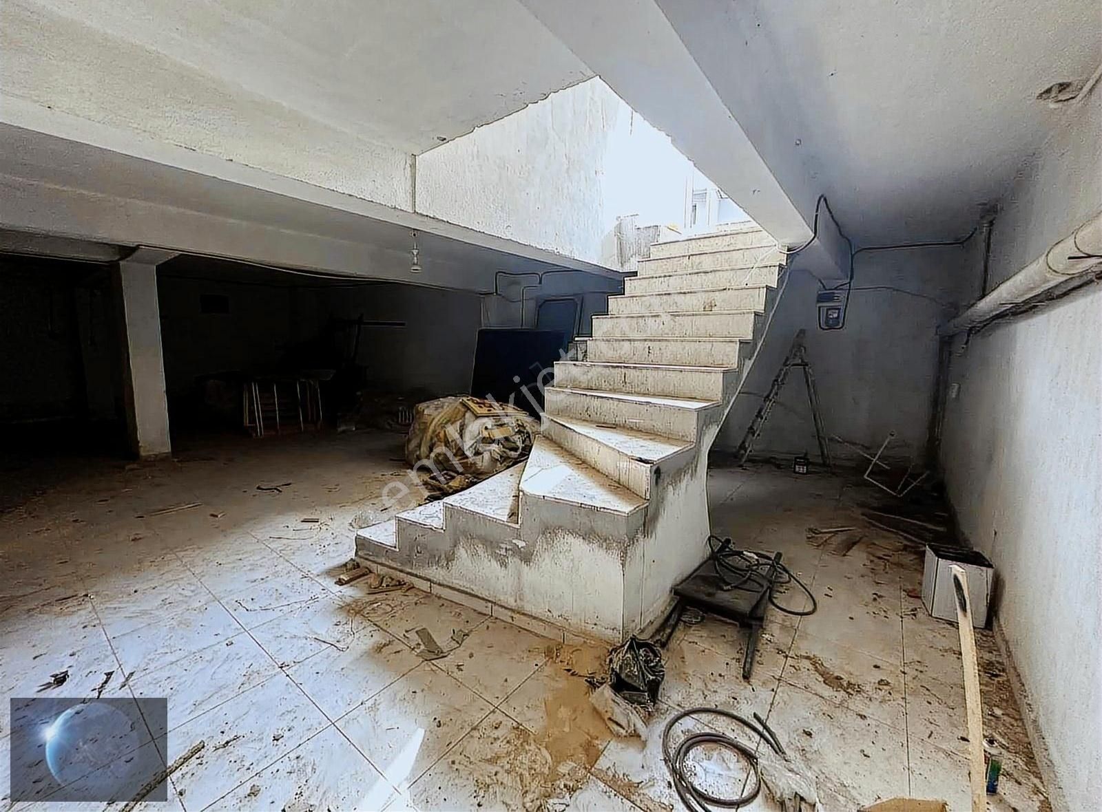 Buca Göksu Mah. Kiralık 270m2 Bodrum Katlı Dükkan - Görsel 10