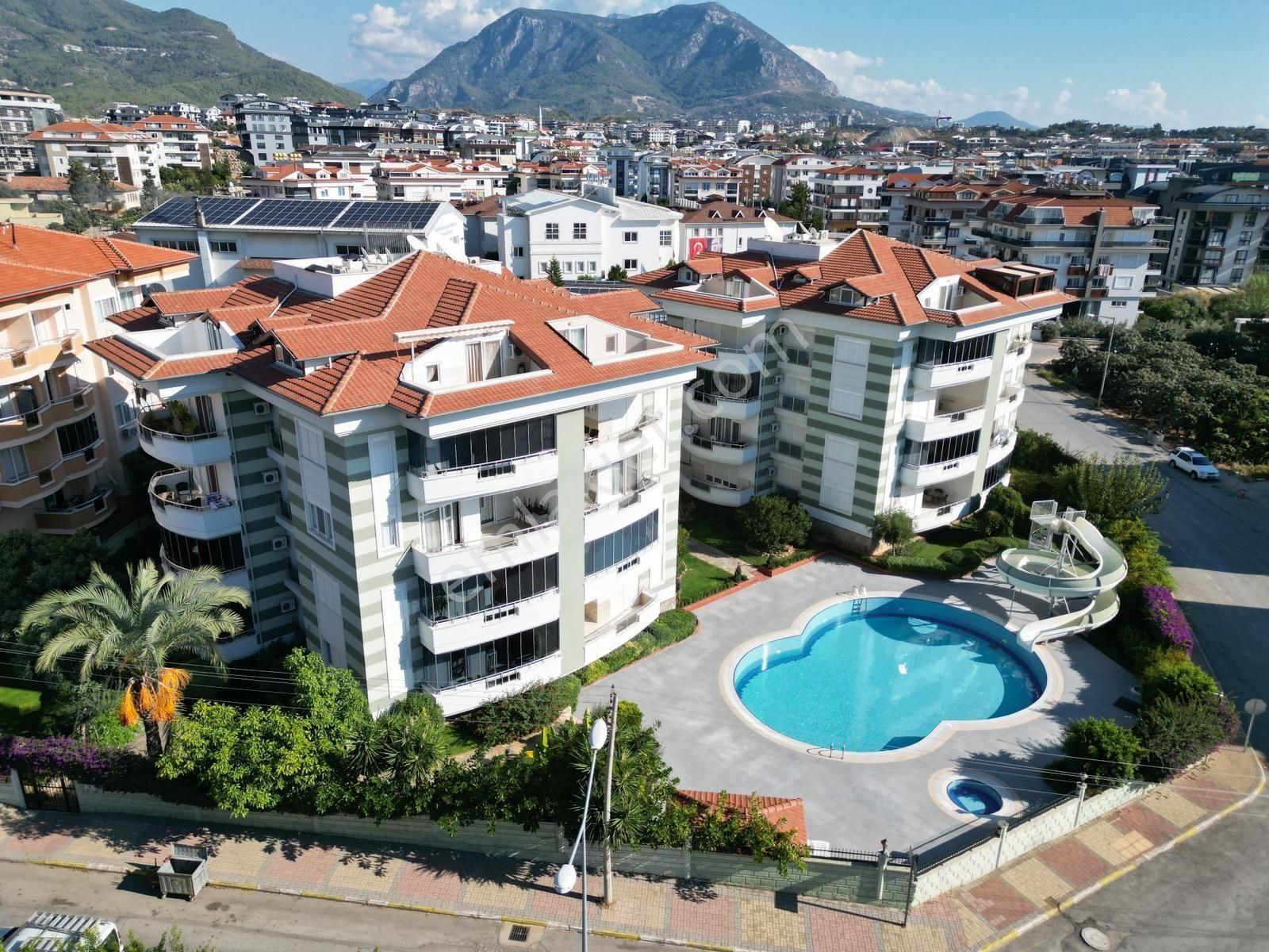 Alanya Oba Satılık Daire Alanya Oba Diş Hastanesi Yanında Satılık 4+1 Dubleks Daire