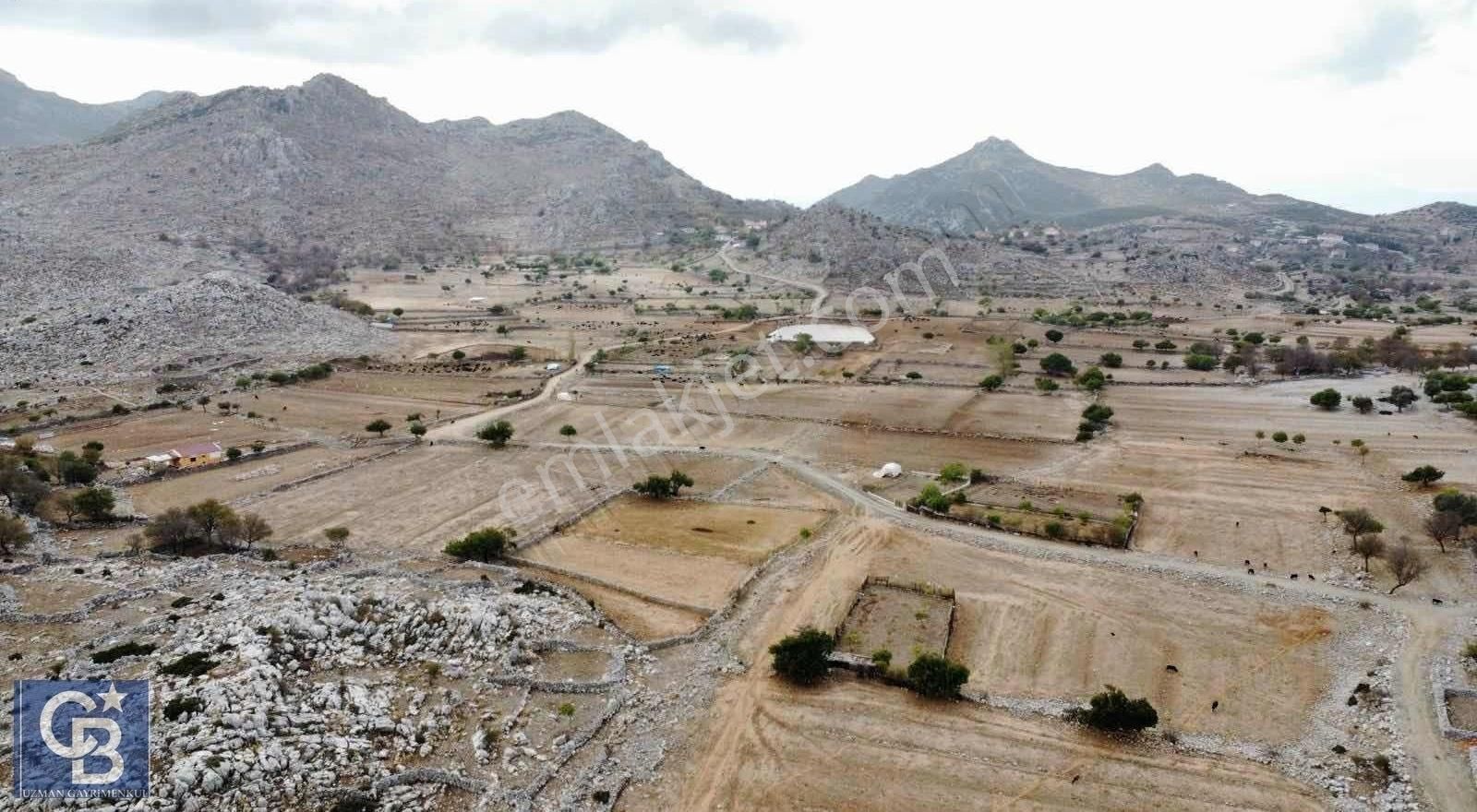 Marmaris Taşlıca Satılık Tarla Cb Uzmandan Marmaris Taşlıca'da Yola Cepheli Köye Yakın Tarla