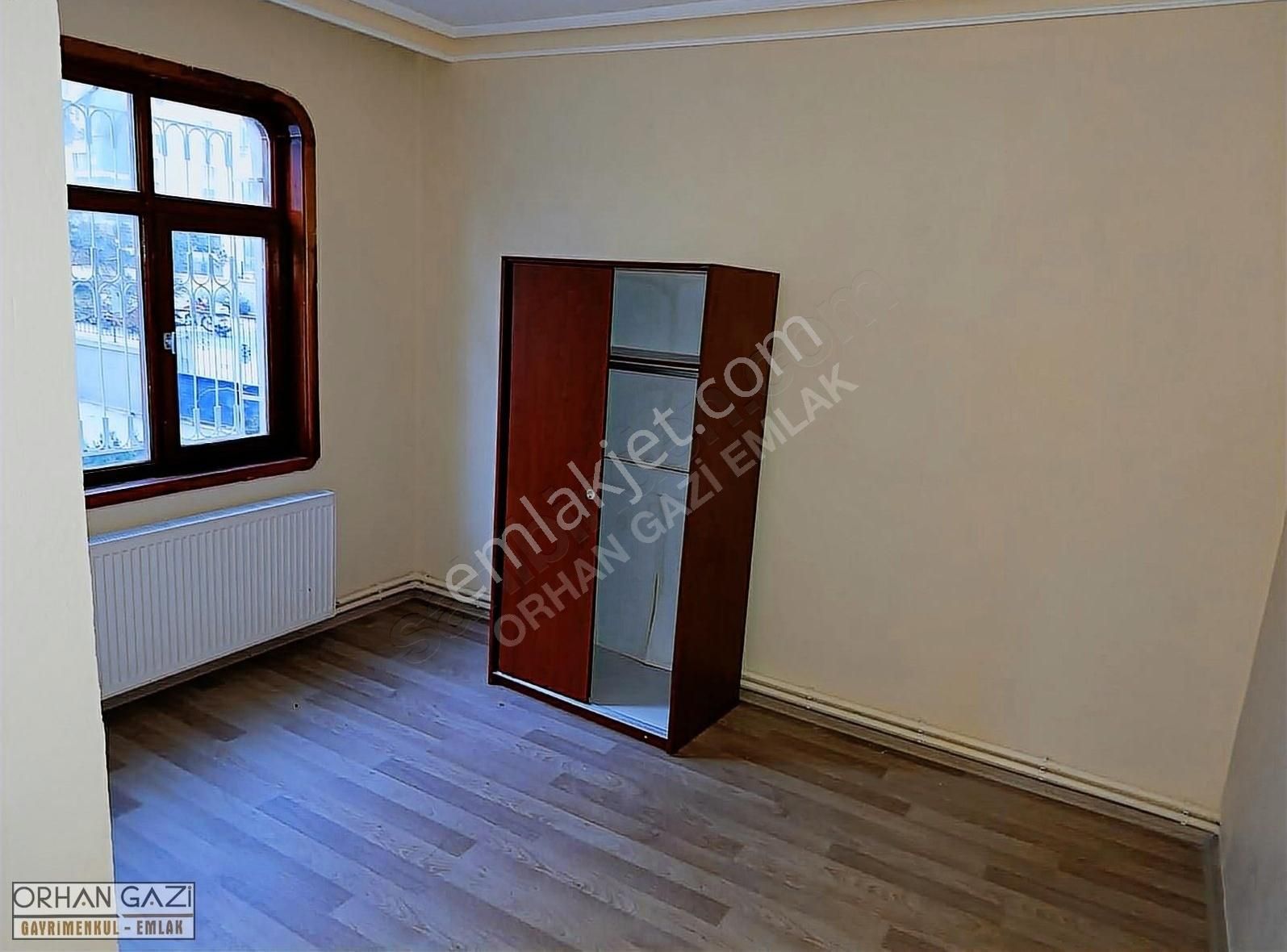 Selçuklu Hocacihan Kiralık Daire Orhan Gazi'den Hocacihan'da 3+1 Bakımlı Y.giriş Kiralık Daire..!