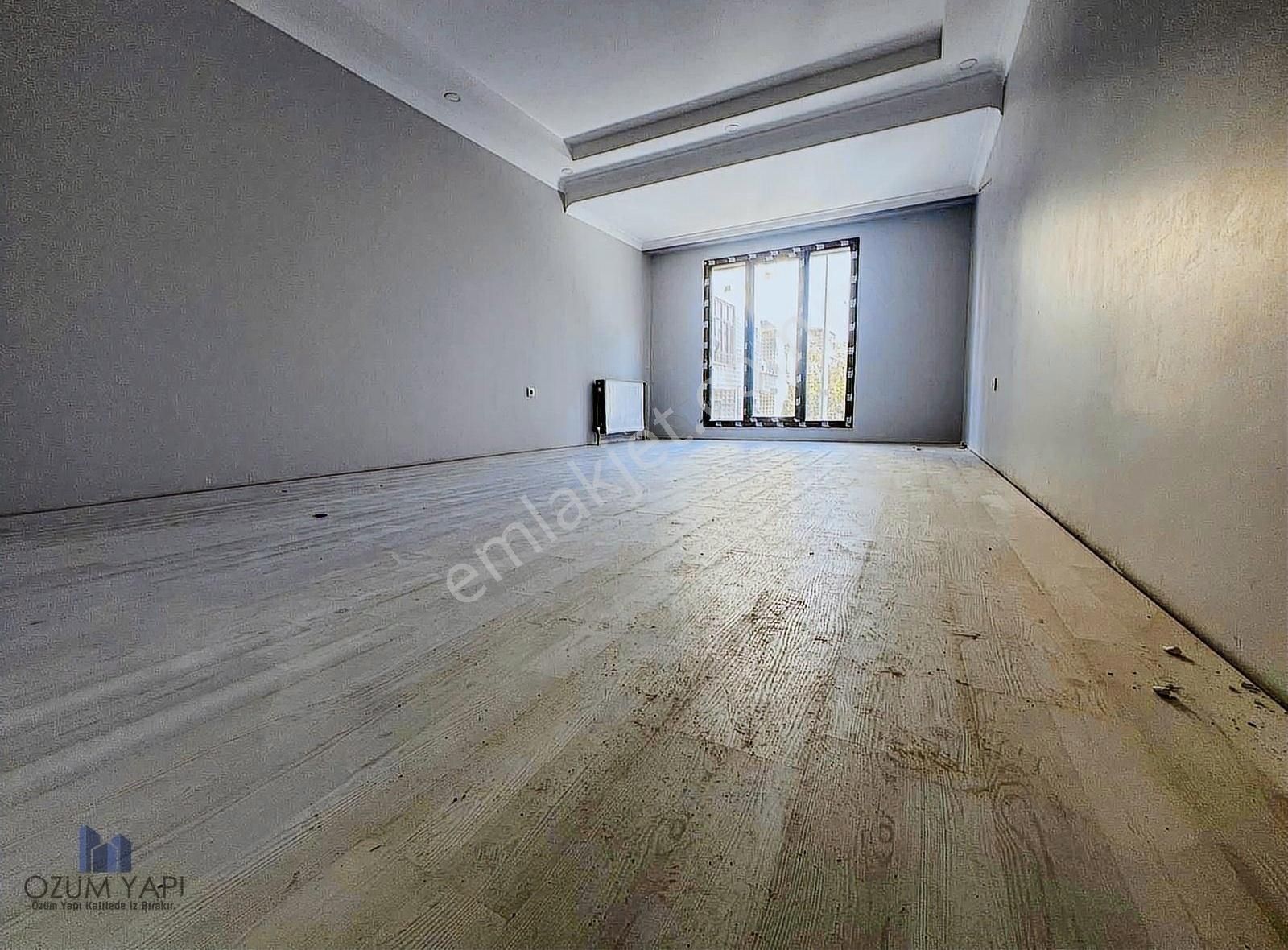 Küçükçekmece İnönü Satılık Daire İnönü Mahallesinde Satılık 2+1 96m2 Arakat Daire