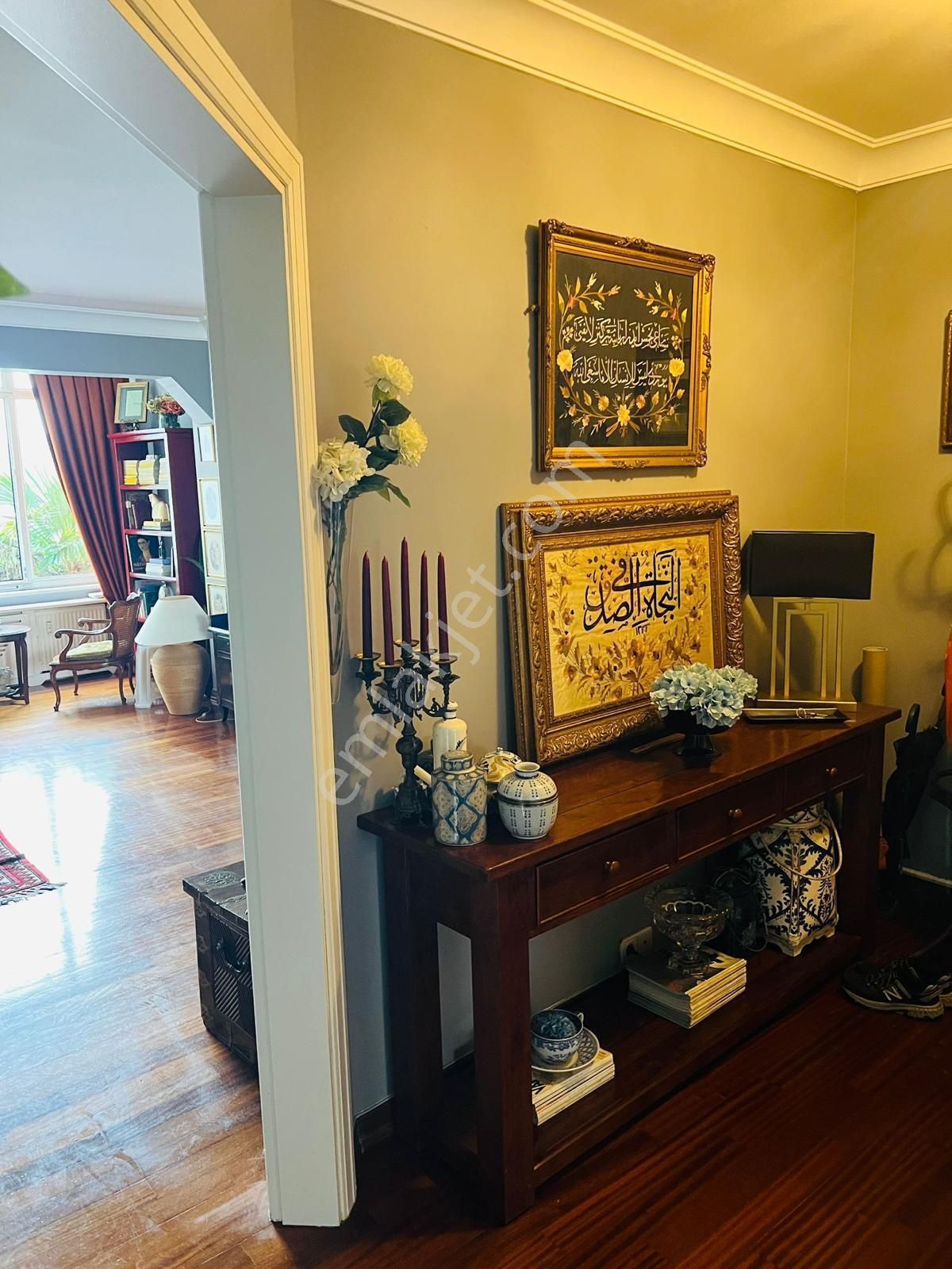 Bebek Vezirköşkü Sokakta 3+1 150 M2 1. Kat Deniz Manzaralı Balkonlu Klimalı Temiz Ferah Daire - Görsel 11