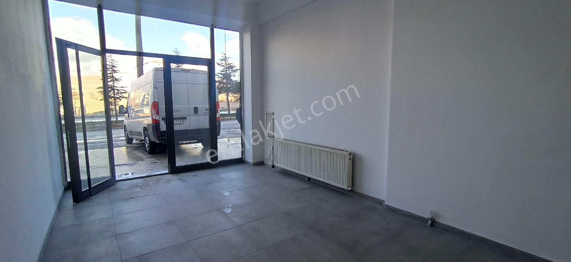 Niğde Merkez Fertek Kiralık Dükkan & Mağaza Ertan'dan Hastaneler Cad. Kiralık 35m² Dükkan