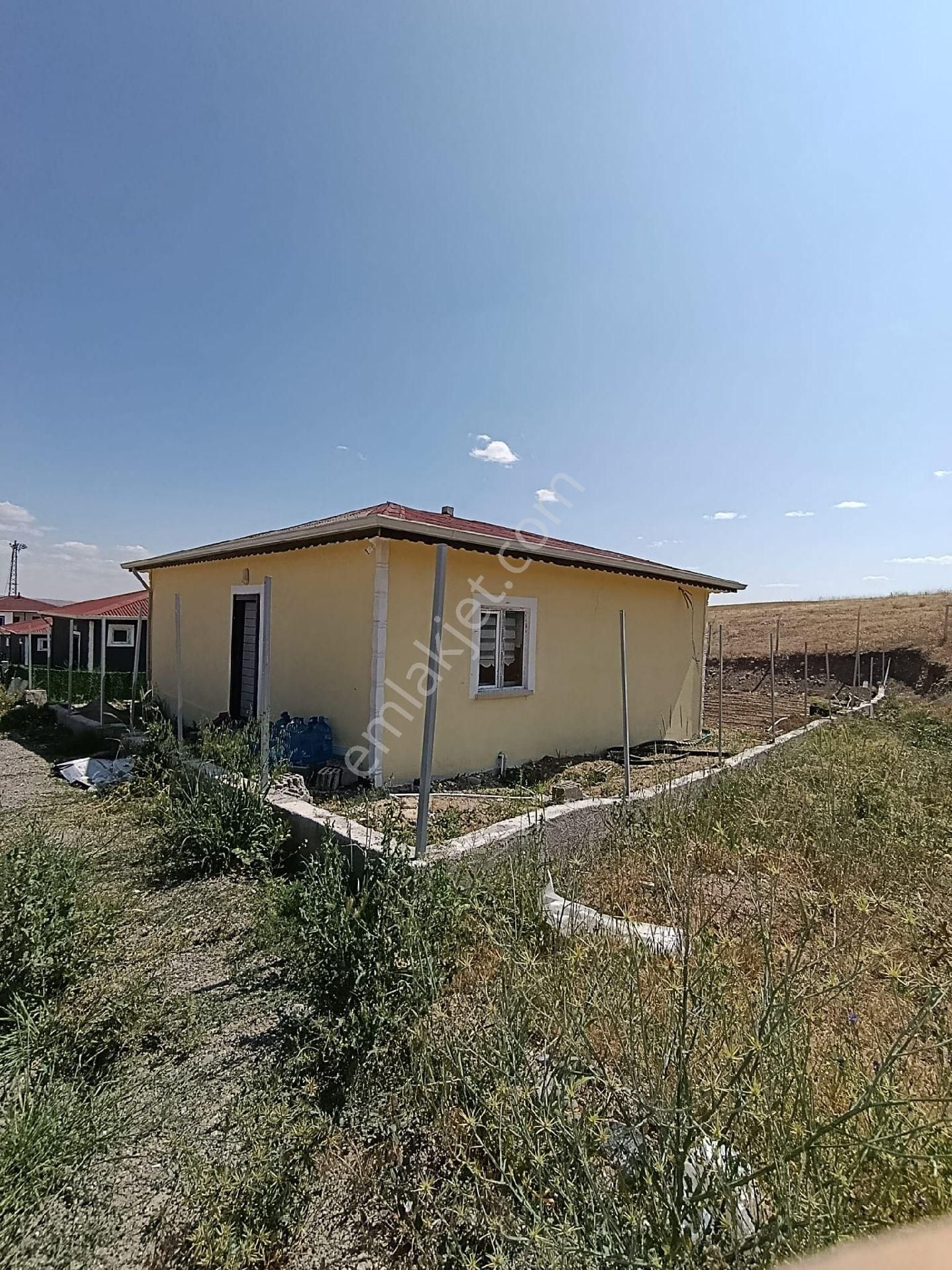 Çankaya Çavuşluda Full Yapılı 2+1 Ev Ve Bahçesi - Görsel 13