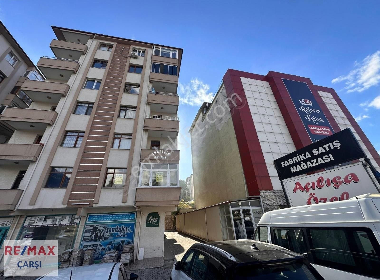 Gölcük Atatürk Satılık Daire Remax Çarşı'dan Gölcük Atatürk Mh. Asansörlü Satılık 3+1 Daire