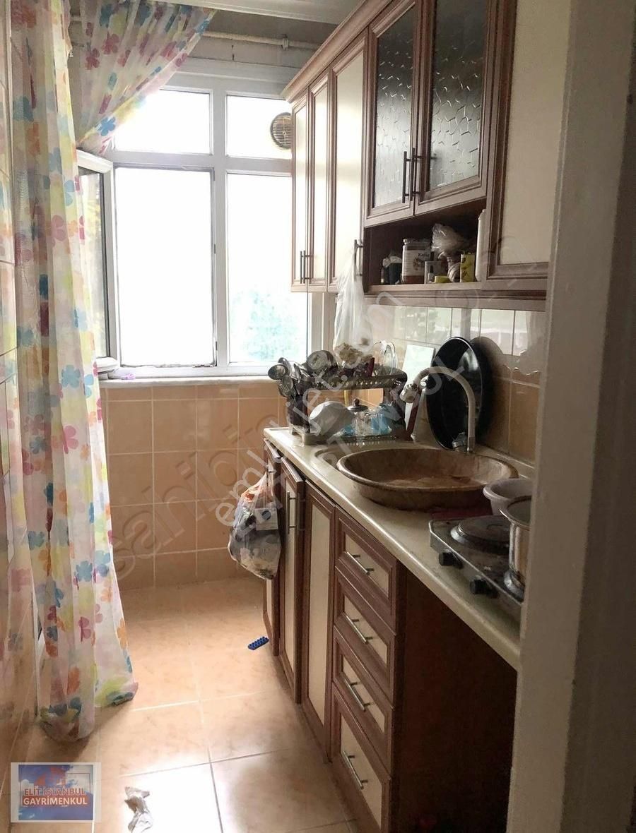 Avcılar Ambarlı Satılık Daire Avcılar Ambarlı Mah Laçinel Sok2+1 95m2 Satılık Daire